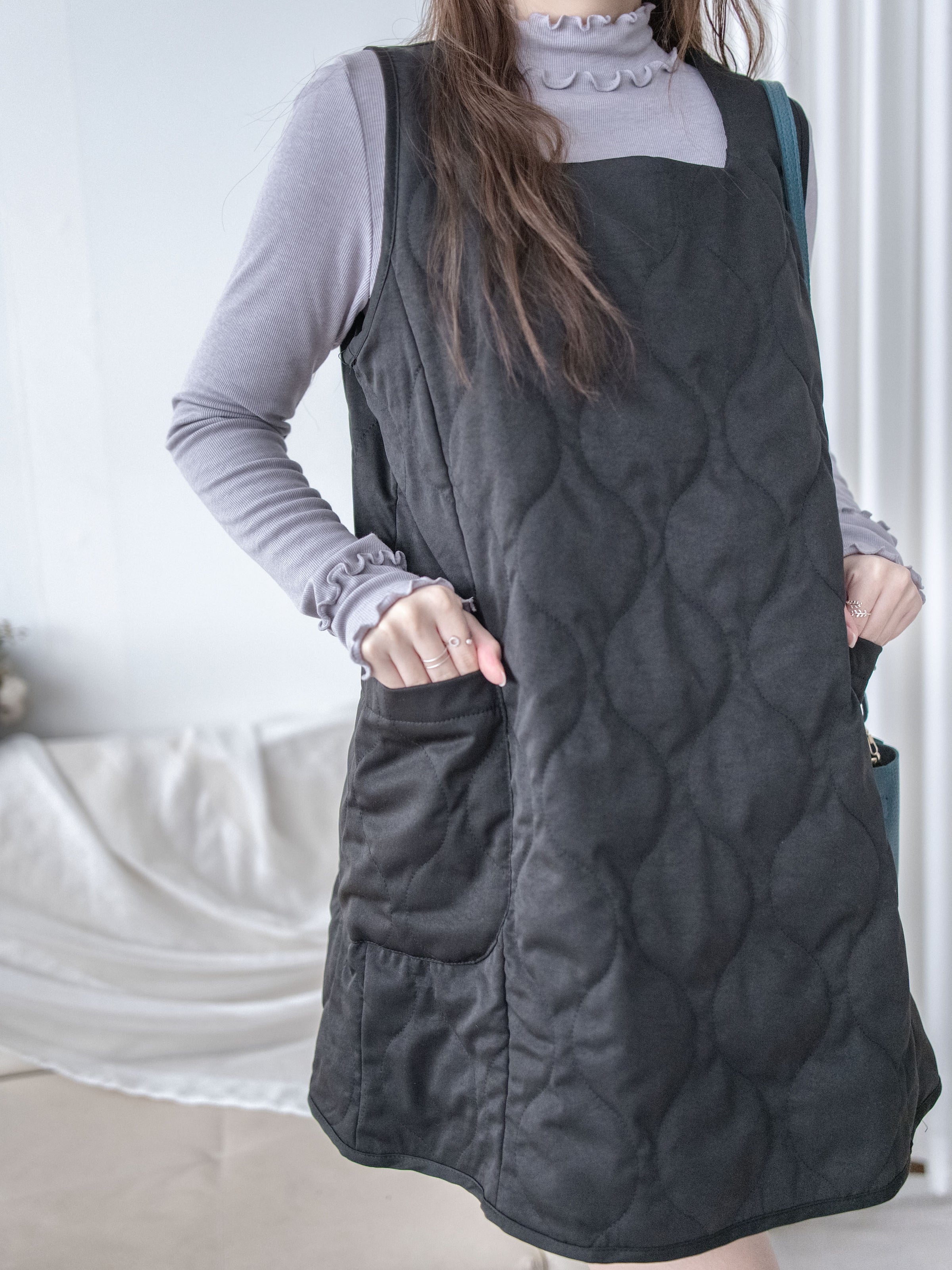 Cotton-padded Dress 黑色夾棉輕保暖A形背心裙/ DS1041