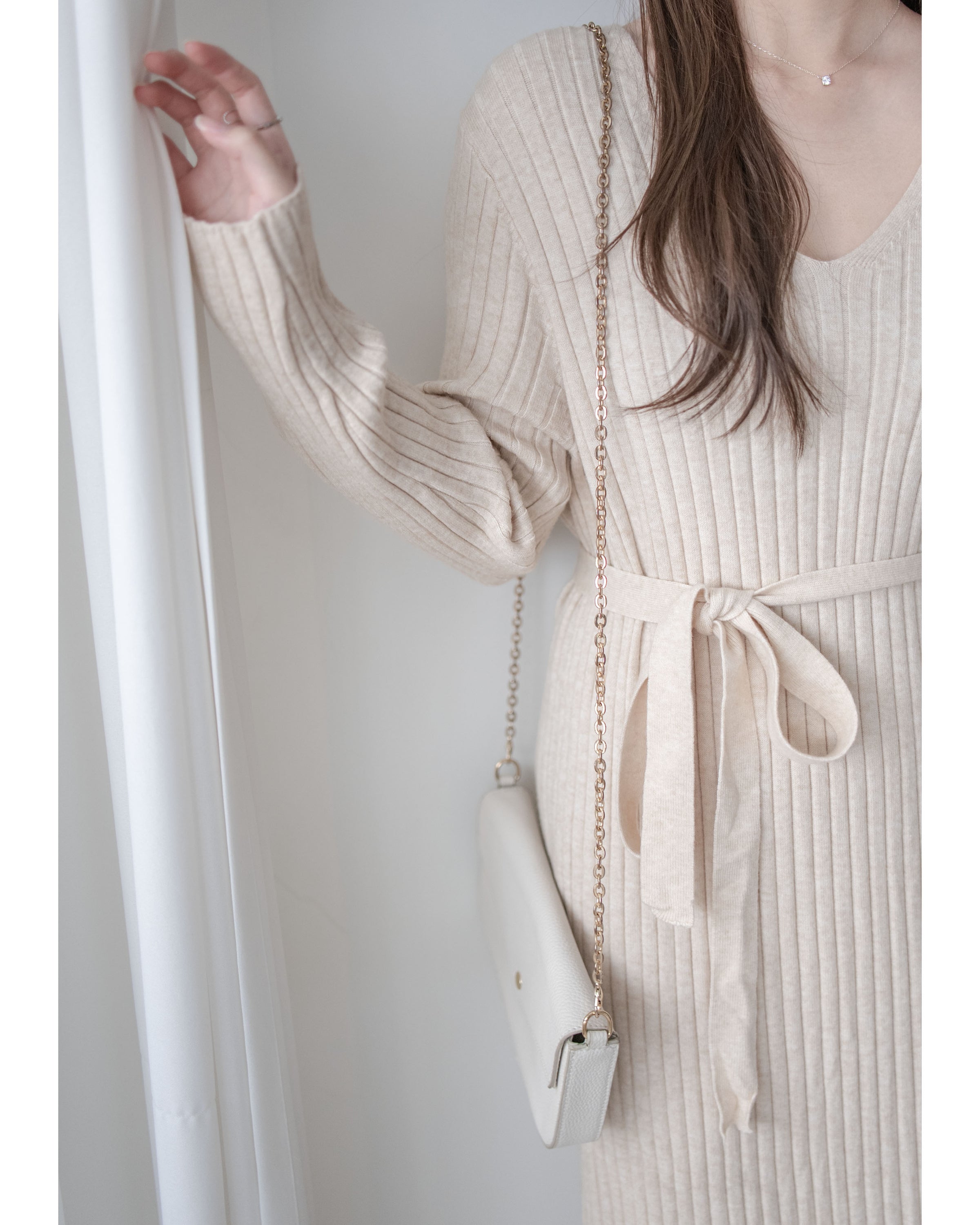 Vest Neck Dress V領側開叉彈性針織裙/ DS1034