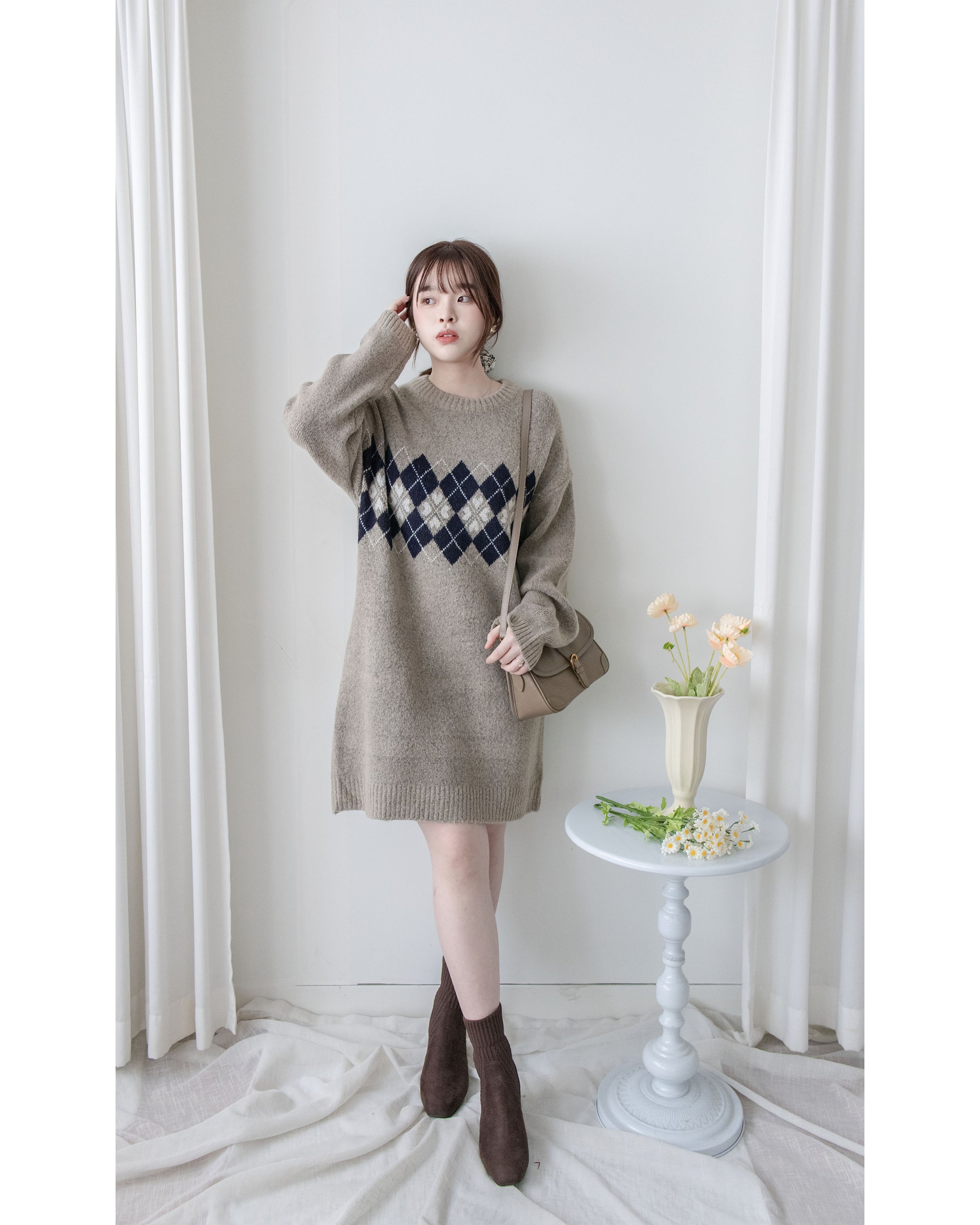 Rhombus Knit Dress 棉棉柔軟親膚英倫花瓣針織連身裙/ KT8188
