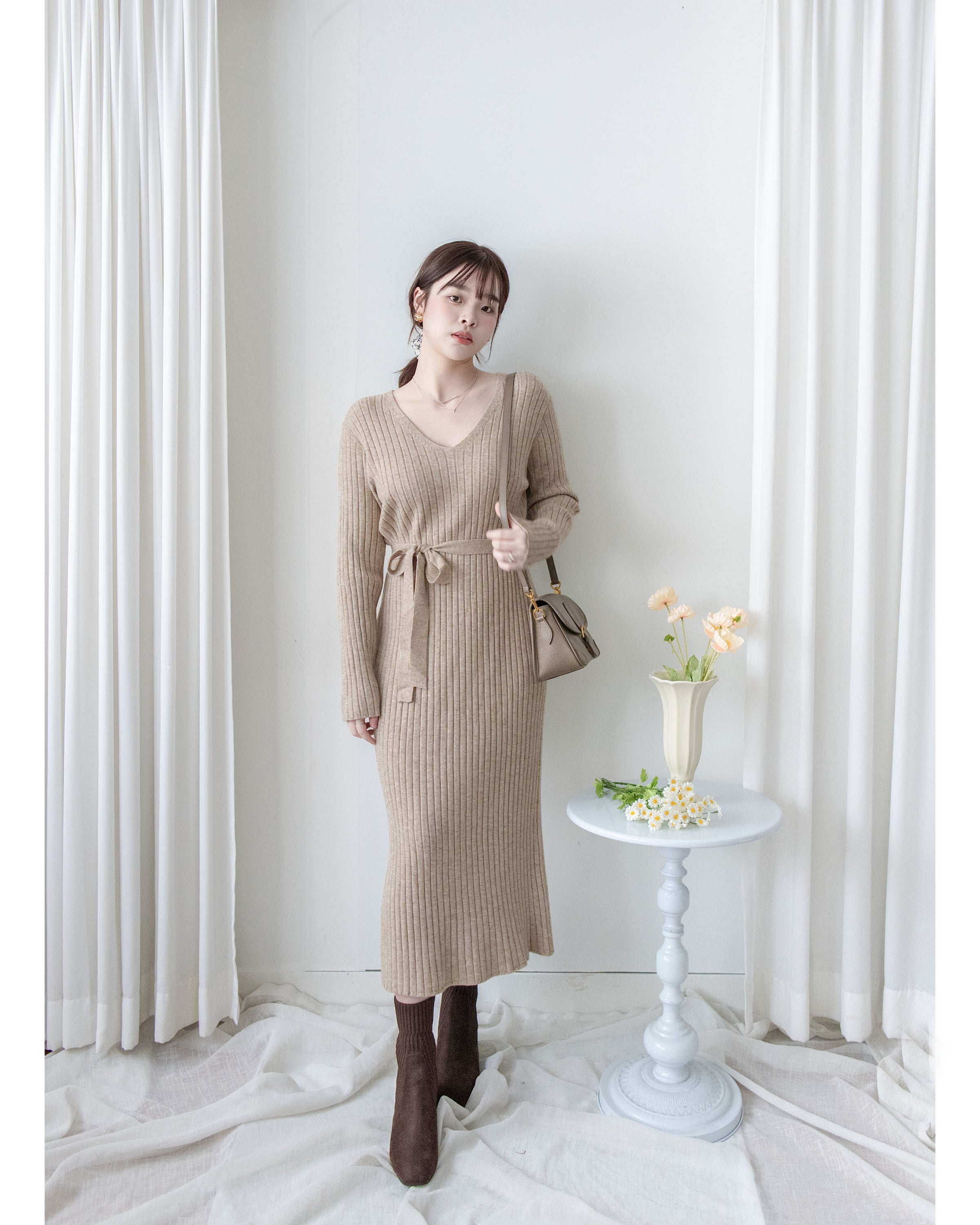 Vest Neck Dress V領側開叉彈性針織裙/ DS1034