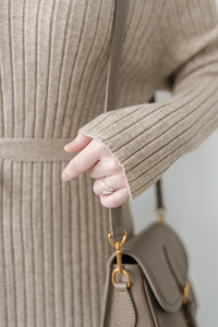 Vest Neck Dress V領側開叉彈性針織裙/ DS1034