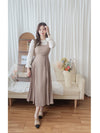 Alice Dress 彈性修身平領優雅左右百褶連身裙/ DS9837