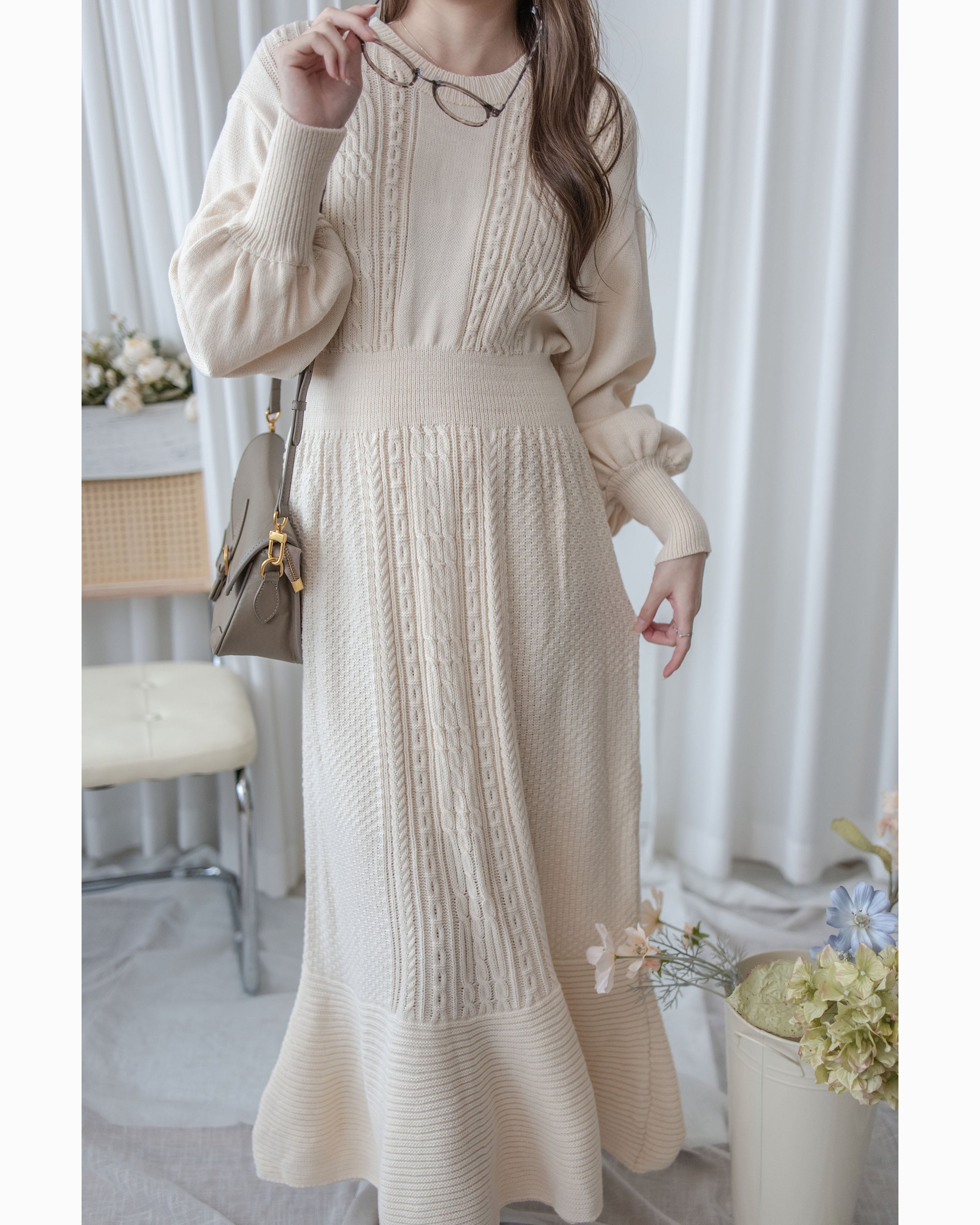 Knitted fishtail Dress 層次織紋舒適收腰傘形魚尾連身裙/ DS1047