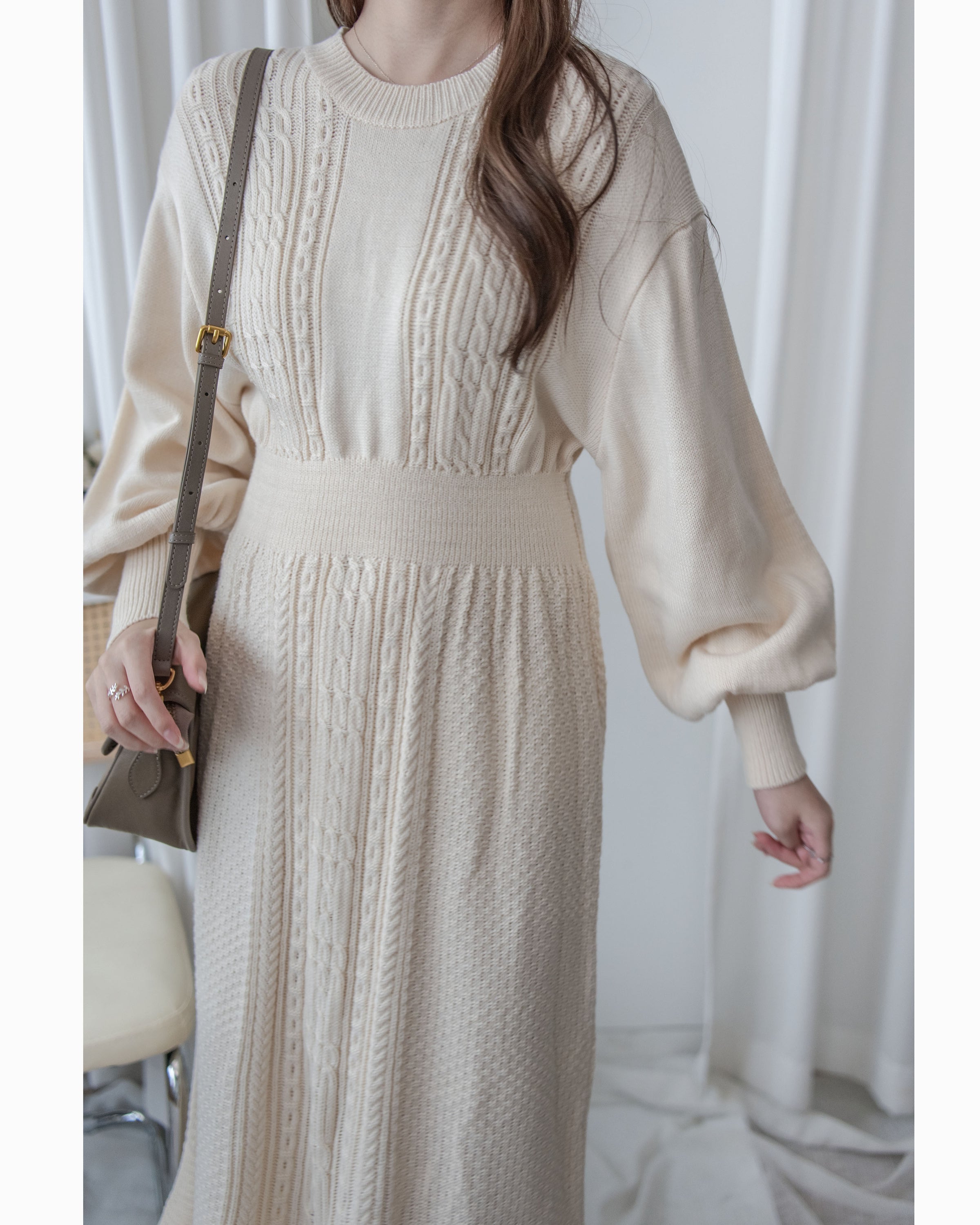 Knitted fishtail Dress 層次織紋舒適收腰傘形魚尾連身裙/ DS1047