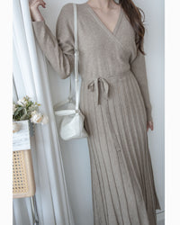 Wrap Dress 疊V領立體線條針織裙擺彈性連身裙/ DS1049