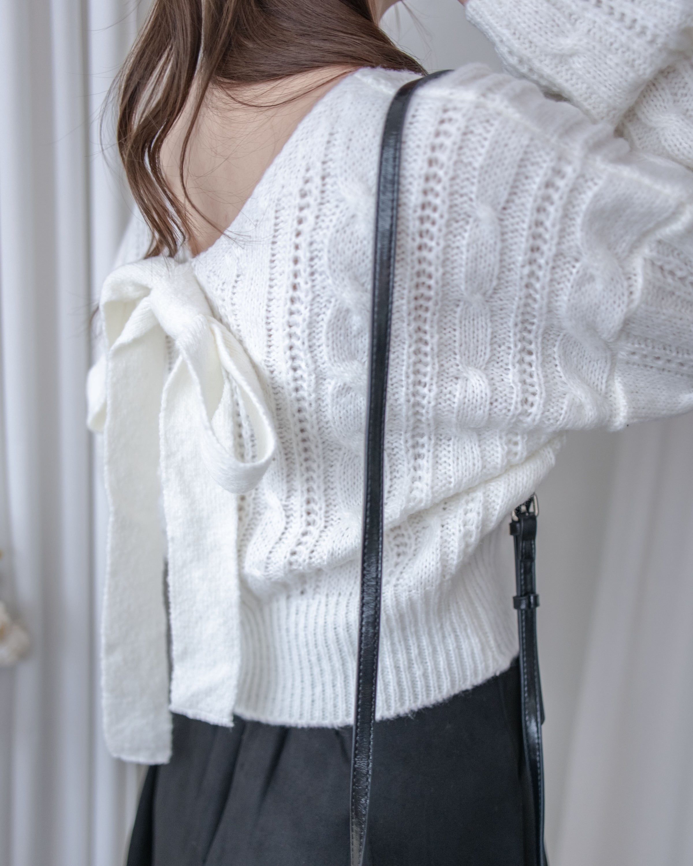 Ribbon Square Knit Top 前後兩穿蝴蝶裝飾針織上衣/ KT8191