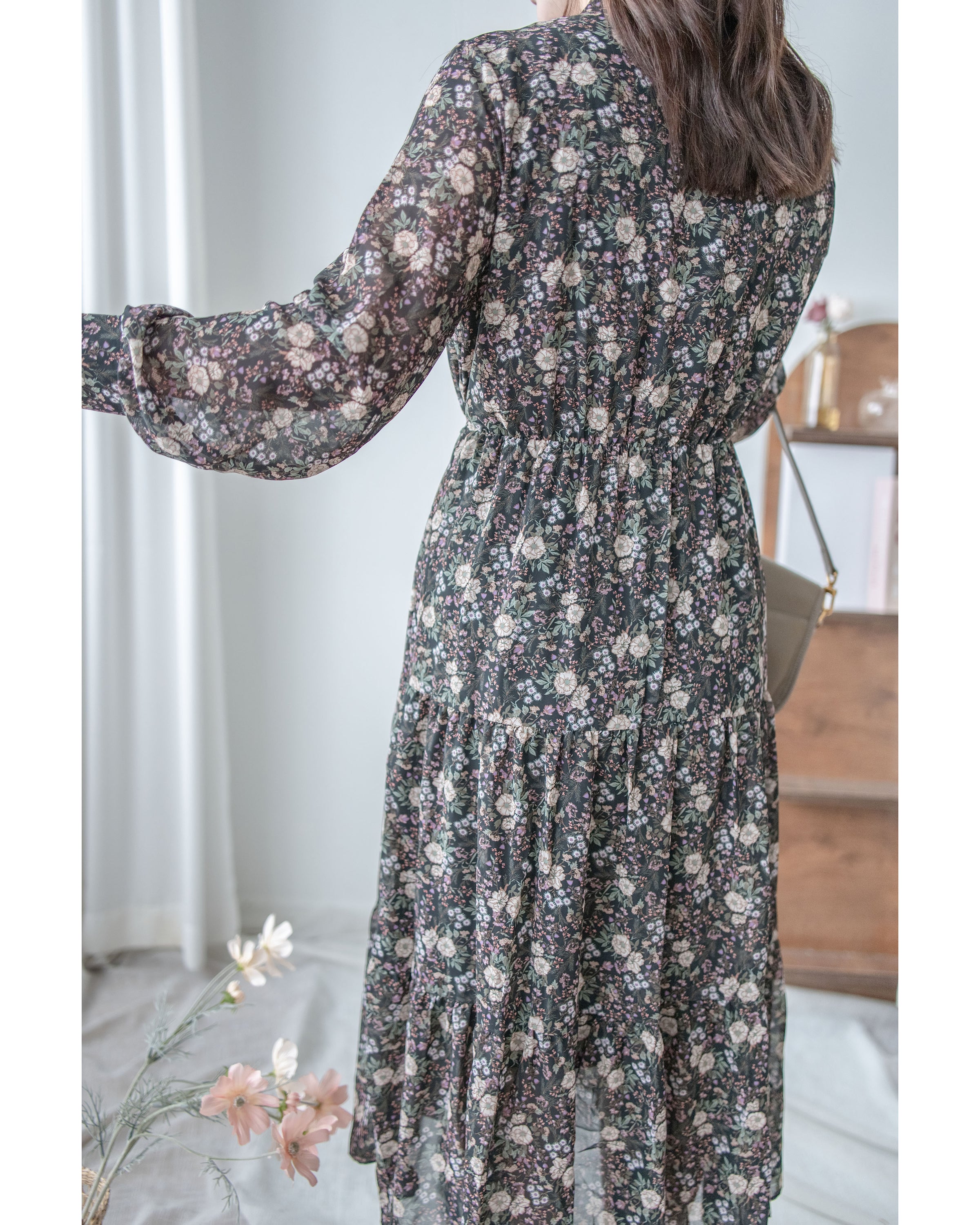 Floral Dress 雪紡碎花領口綁帶連身裙 / DS1028