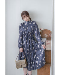 Misty Blue Floral Dress 霧藍白色花瓣舒適高雅連身裙/ DS1044