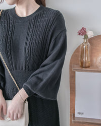 Knitted fishtail Dress 層次織紋舒適收腰傘形魚尾連身裙/ DS1047