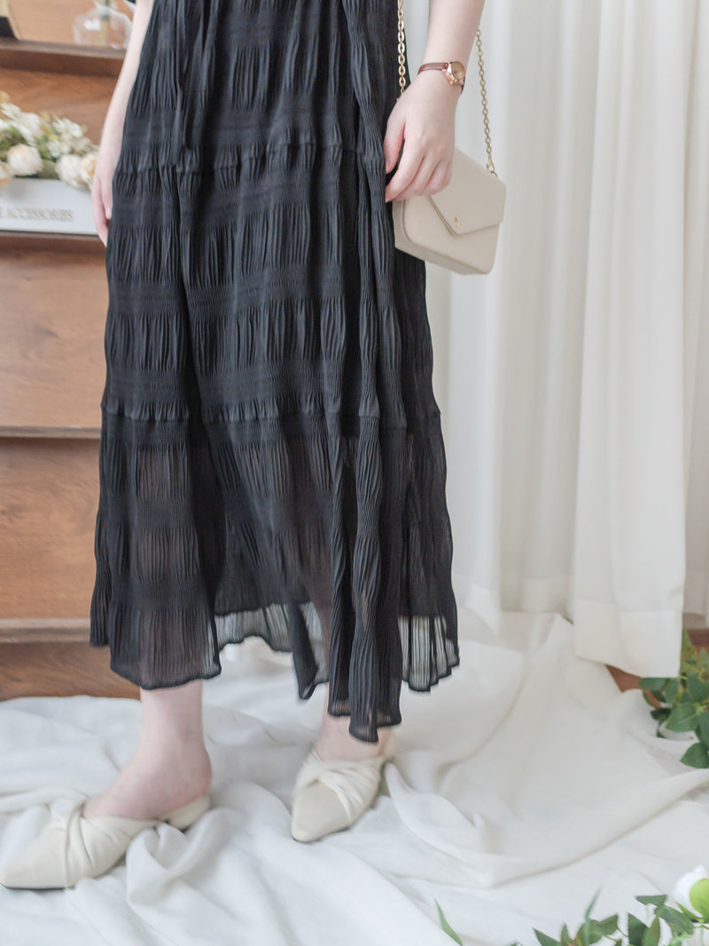 Patterned Lace Dress 格紋通花感修腰連身裙/ DS9861