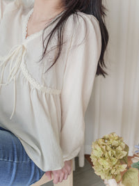 蝴蝶領口通花傘形衣身上衣/ BU9097 (ivory sold out)