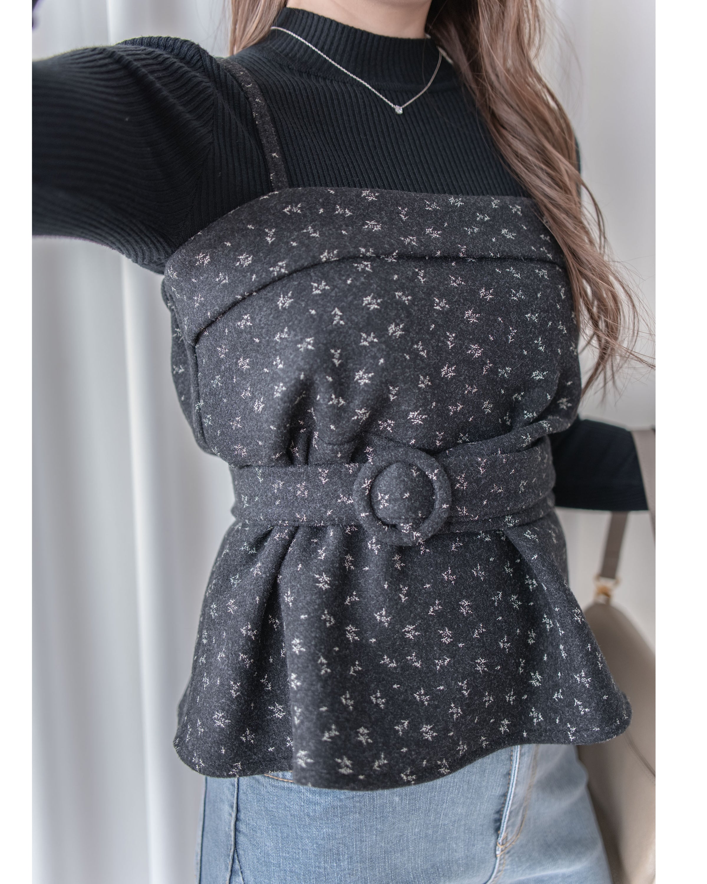 Floral Set 黑色內搭碎花吊帶背心上衣套裝/ SE8101 （pre-order 1月25截單）