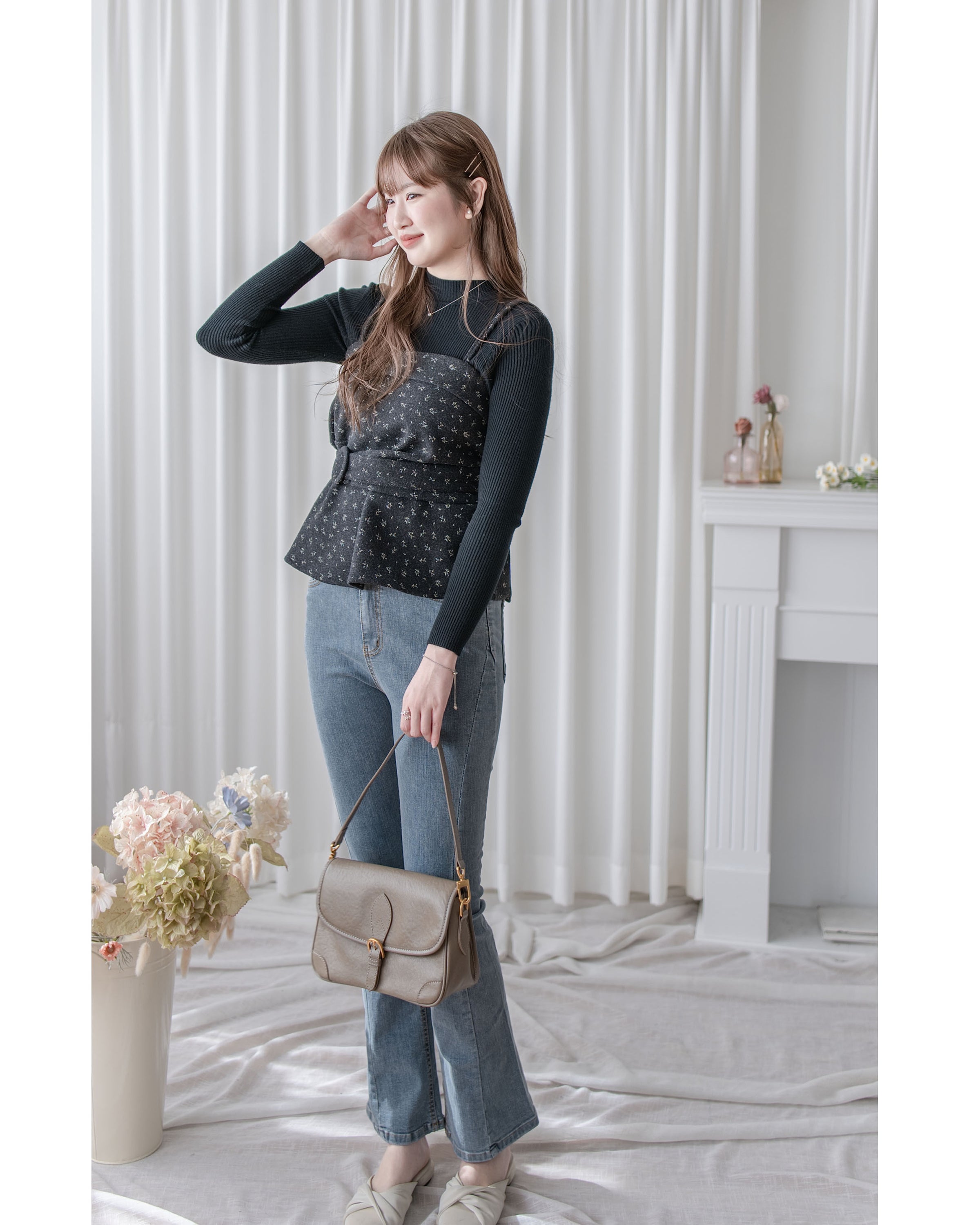 Floral Set 黑色內搭碎花吊帶背心上衣套裝/ SE8101 （pre-order 1月25截單）