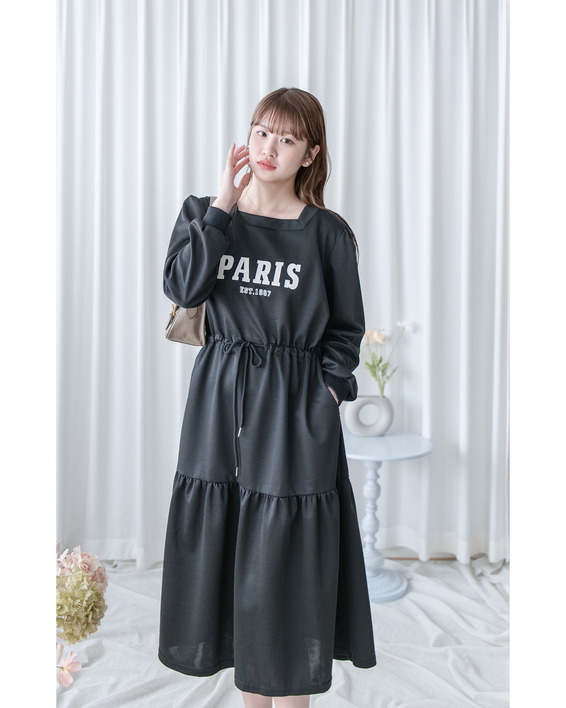 Paris Square Neck Dress 字母方領束繩修腰連身裙/ DS1057 (pre-order black)