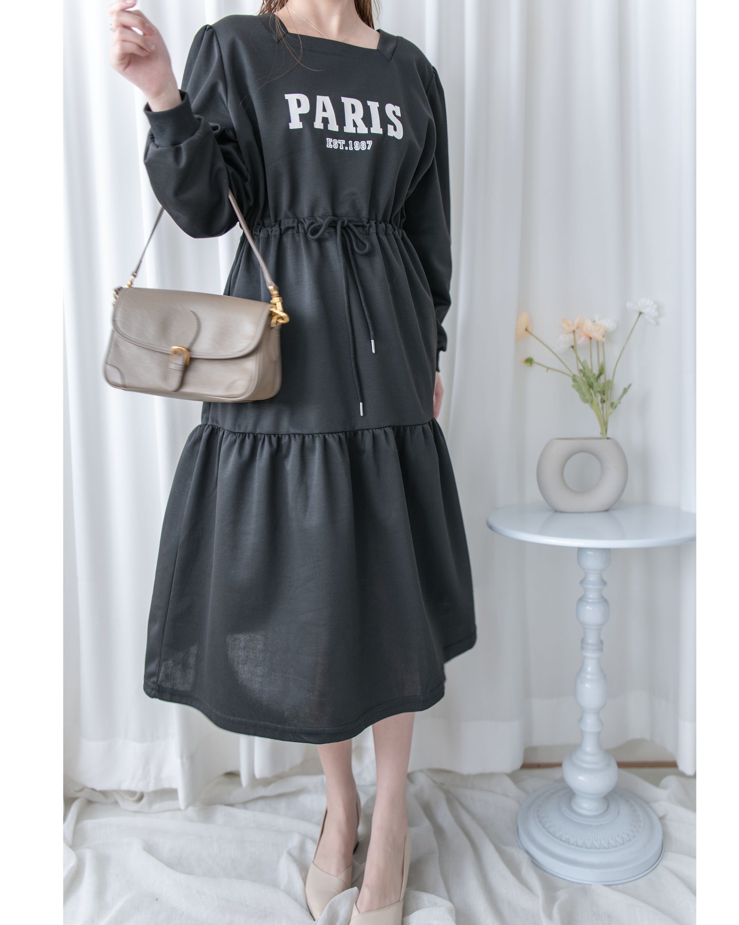 Paris Square Neck Dress 字母方領束繩修腰連身裙/ DS1057 (pre-order black)
