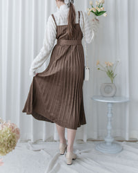 Pleated Vest Dress 立體細褶V領吊帶百褶長裙/ DS1061