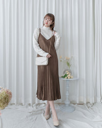 Pleated Vest Dress 立體細褶V領吊帶百褶長裙/ DS1061