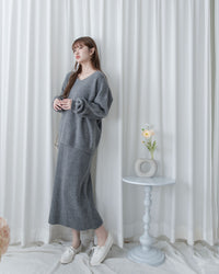 V-neck Knit Skirt Set 細膩條紋V領上衣直裙套裝/ SE8106 (Pre-order 2月5日截單)