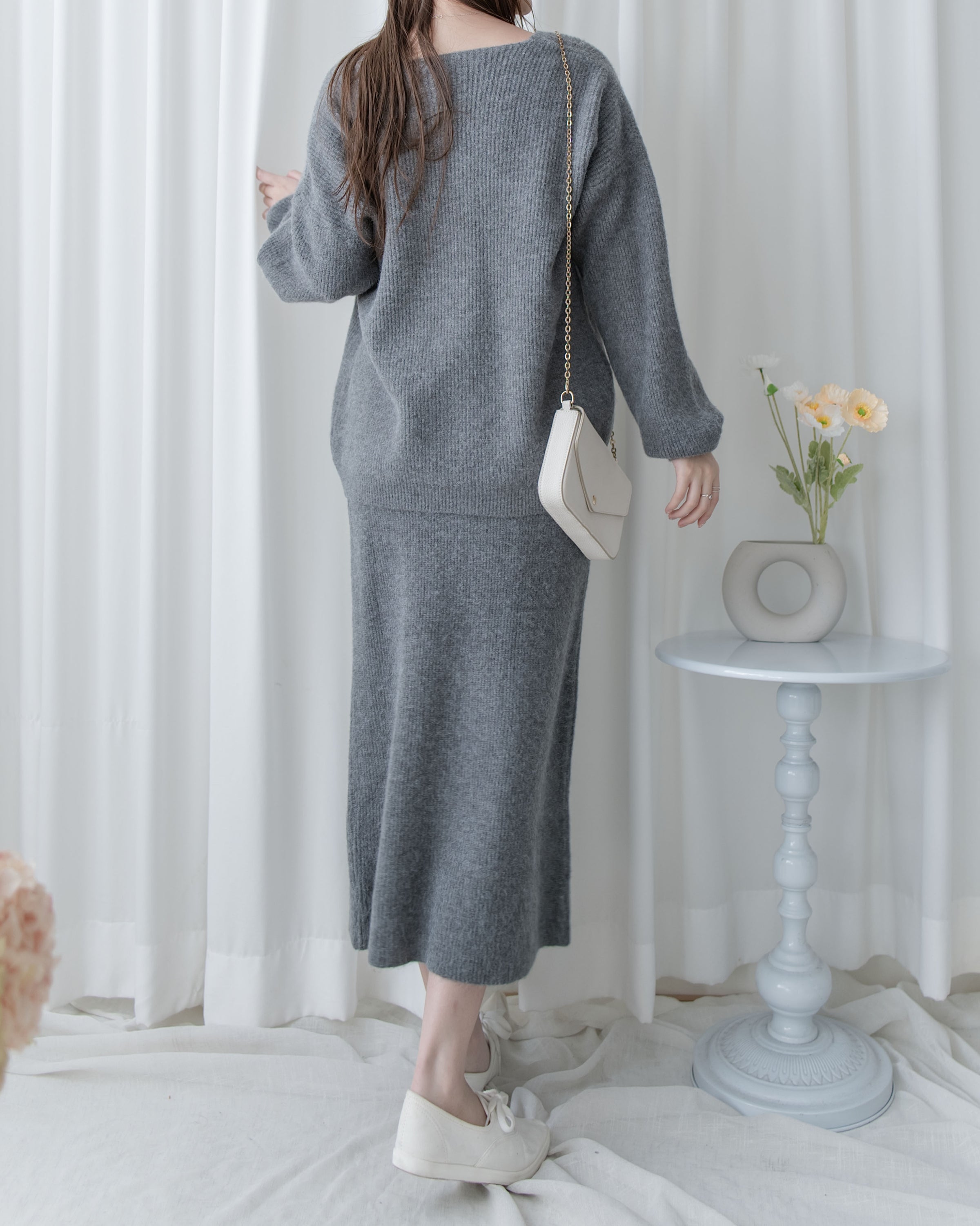 V-neck Knit Skirt Set 細膩條紋V領上衣直裙套裝/ SE8106 (Pre-order 2月5日截單)