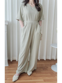 V Collar Jumpsuit V領簡約腰間車摺修腰連身褲/ DS9877