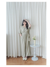 V Collar Jumpsuit V領簡約腰間車摺修腰連身褲/ DS9877