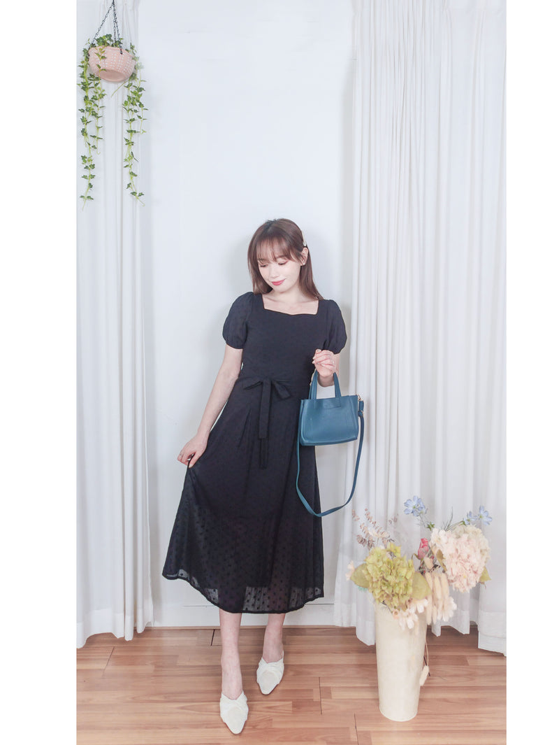 Black Garden Dress 黑色方領立體小花連身裙/ DS9879