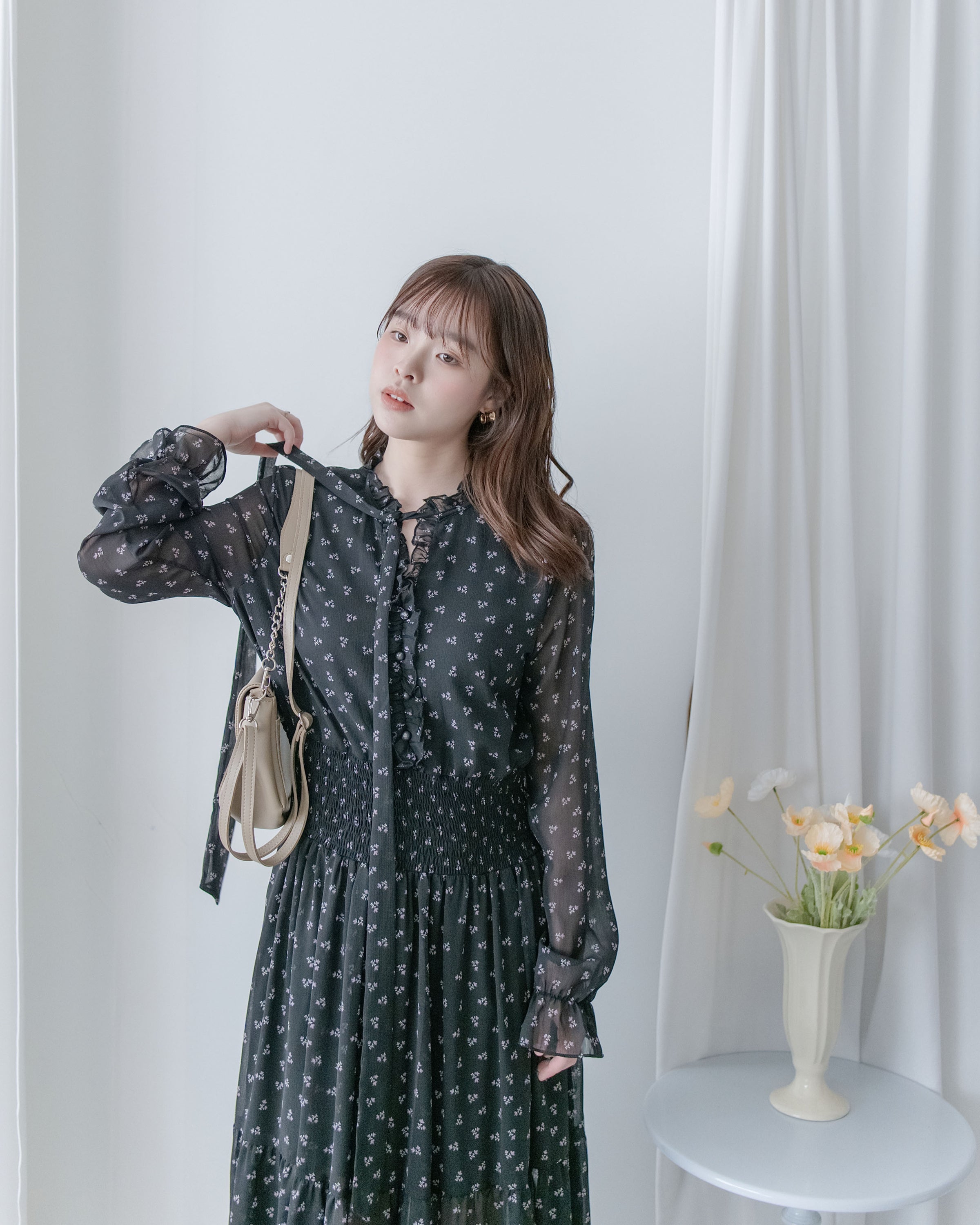 Star Floral Dress 雪紡星花木耳邊修腰連身裙/ DS1064 (Pre-order 2月5日截單)