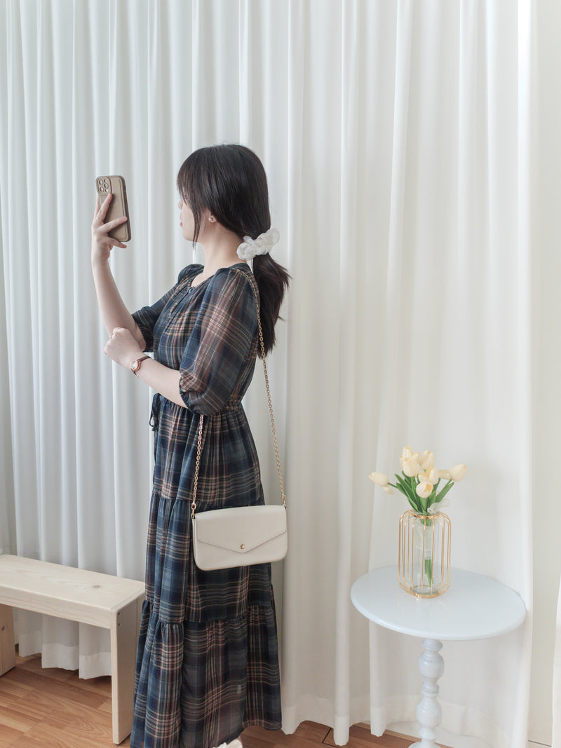 （短袖版) Check Dress 輕優雅雪紡格子傘裙擺連身裙/ DS9868