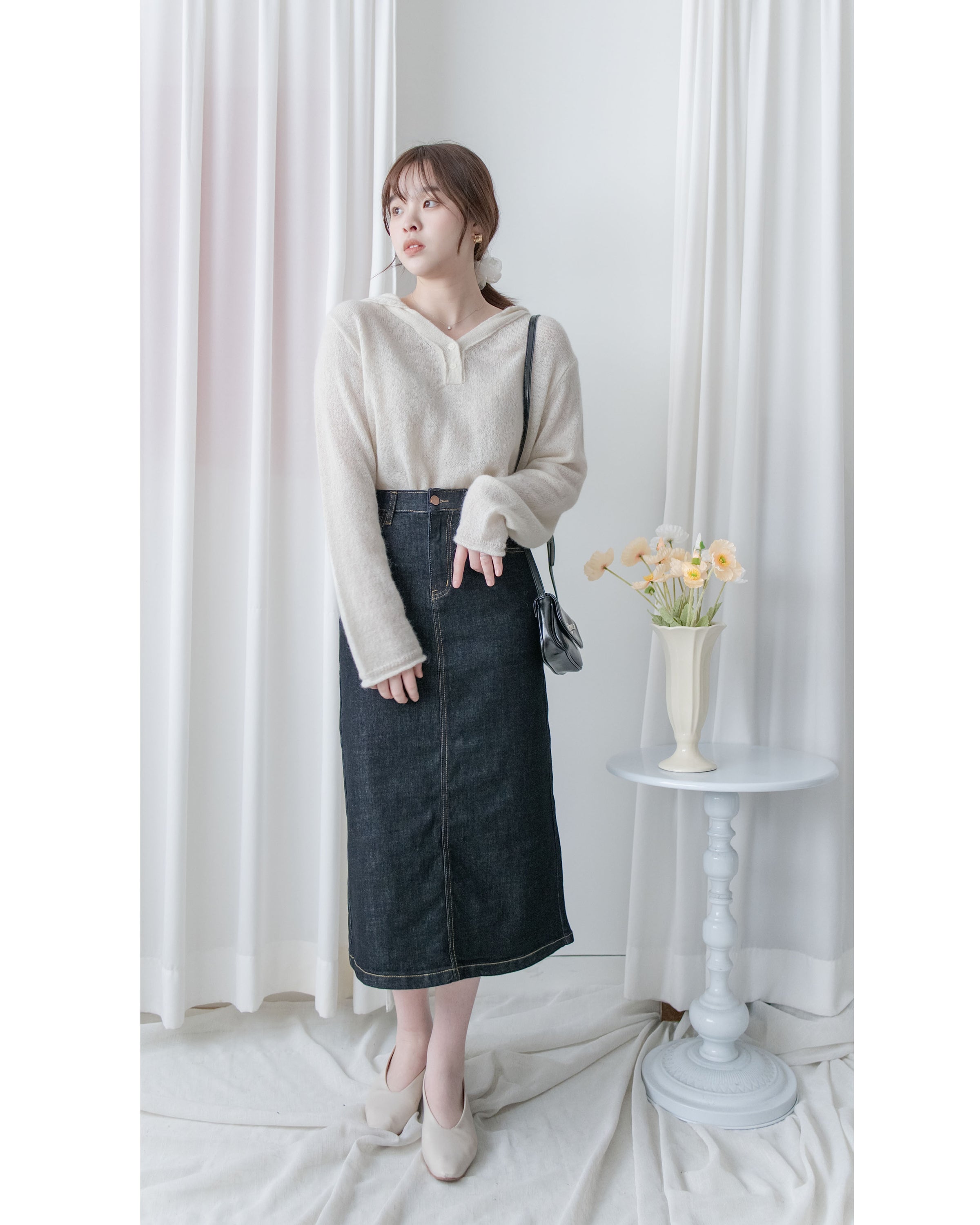 Slim Stretch Denim Skirt 全彈性修身不過貼牛仔裙/ SK8930