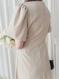 Pleated Waist 隱形橡筋小泡泡袖車褶腰身 Dress / DS9896 (pre-order beige)