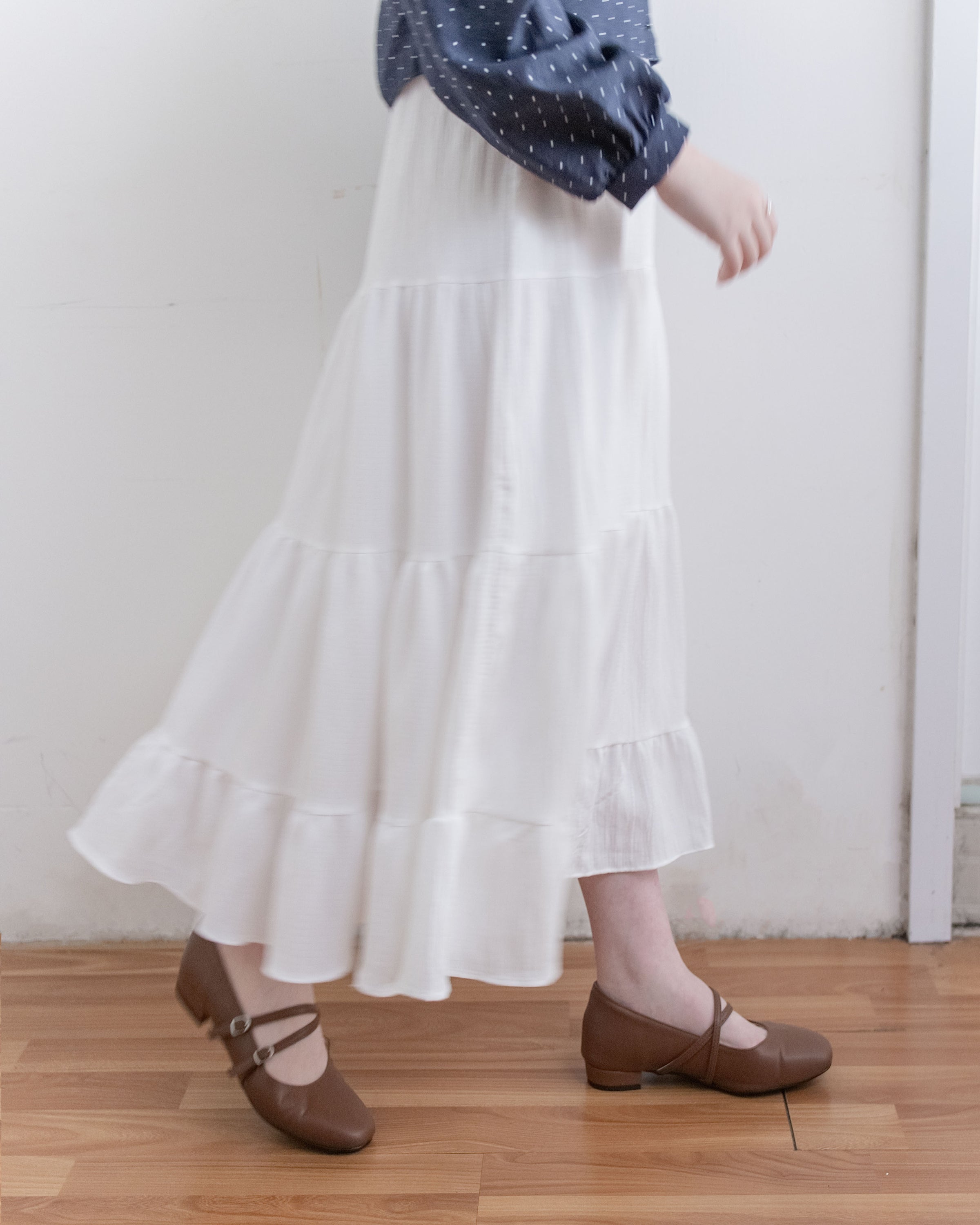 【現貨限量回歸】Serene Skirt 輕優雅防皺暗條紋傘裙/ SK8931