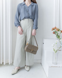 Button Collar Blouse 立體細褶V領金扣襯衫/ BU9127 (Pre-order steelblue milktea 3月3截單)