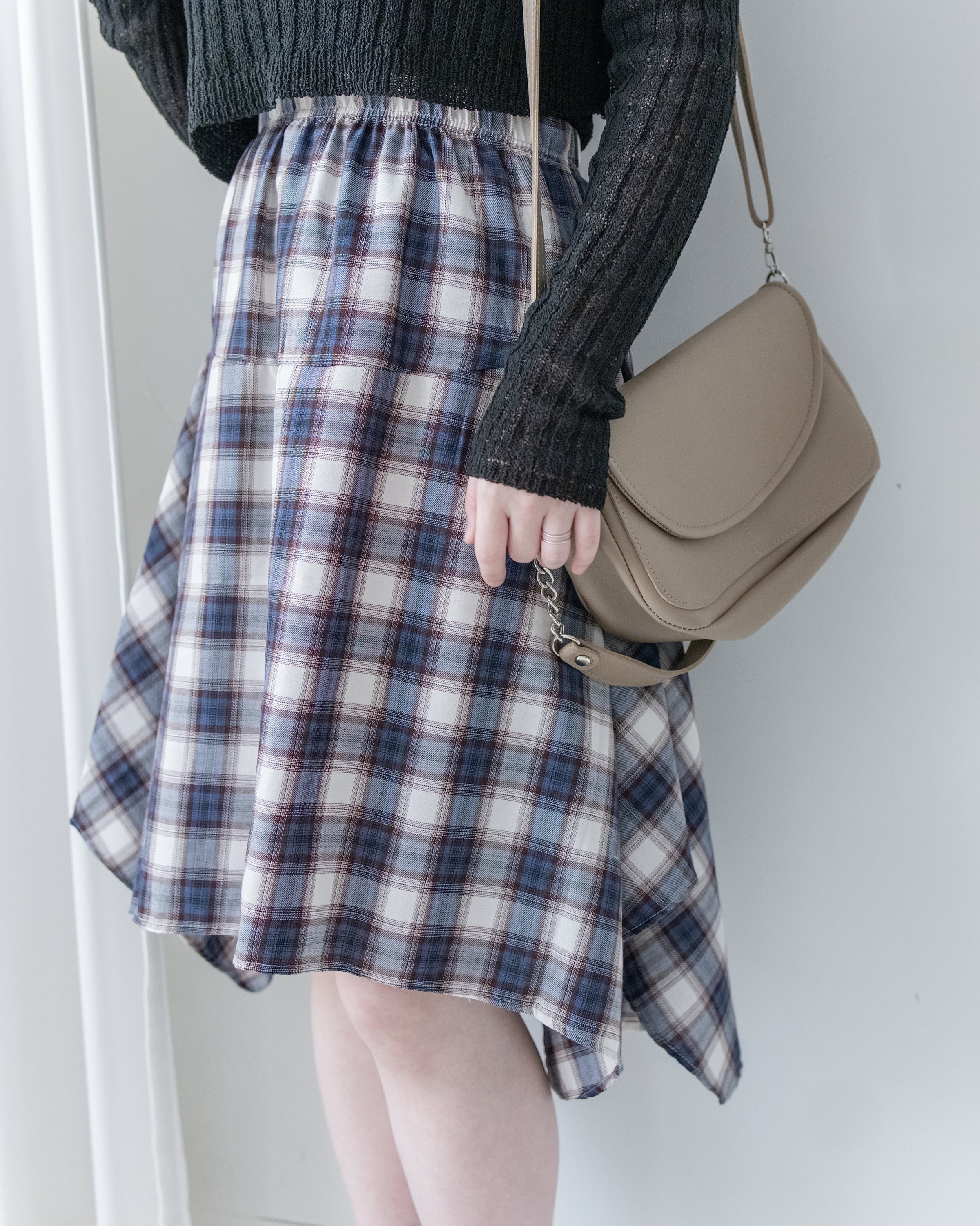 Asymmetrical Checked Skirt 不規則裙擺淡格紋半裙/ SK8924 （pre-order navy 3月3截單)