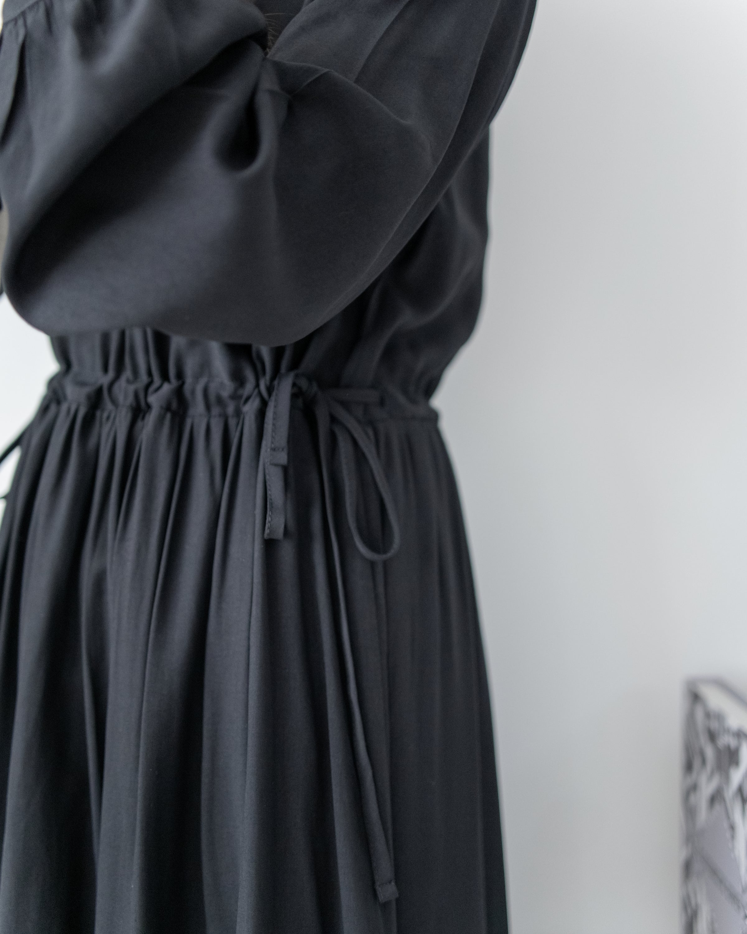 Luminous Dress 極致絲光棉顯瘦圓領蝴蝶修腰長裙/ DS1080