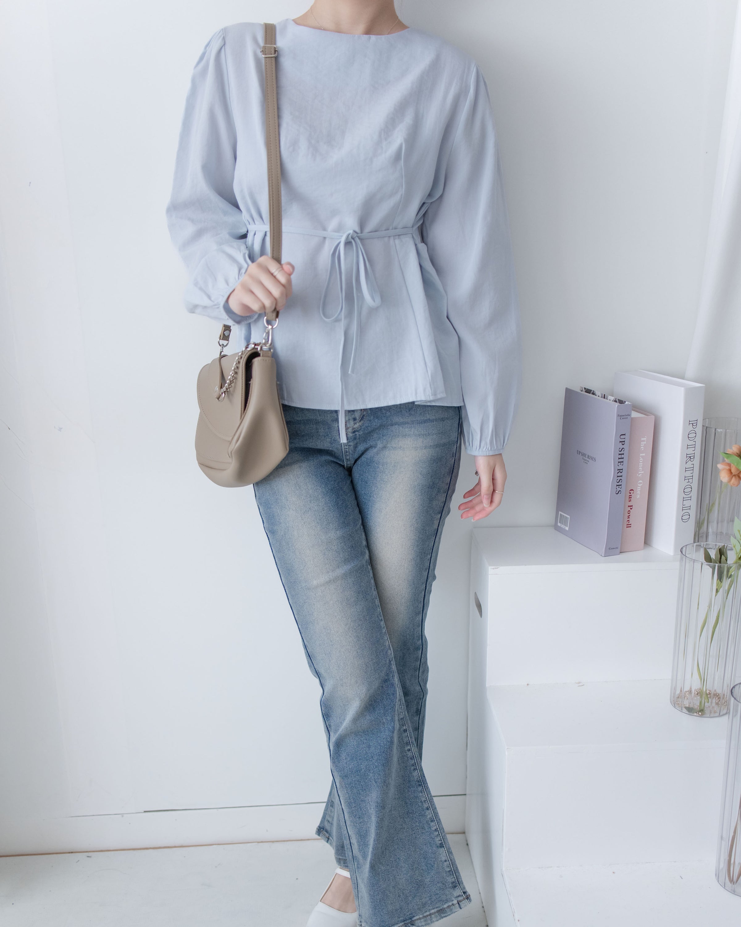 Tailored  Ribbon Top  百搭後拉鍊修腰顯瘦上衣/ BU9131