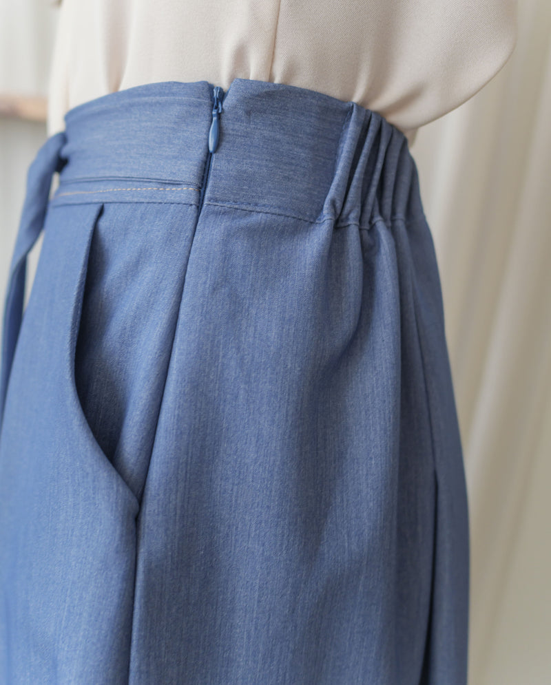 Denim 光澤牛仔色腰帶造形後橡筋 Skirt/ SK8885