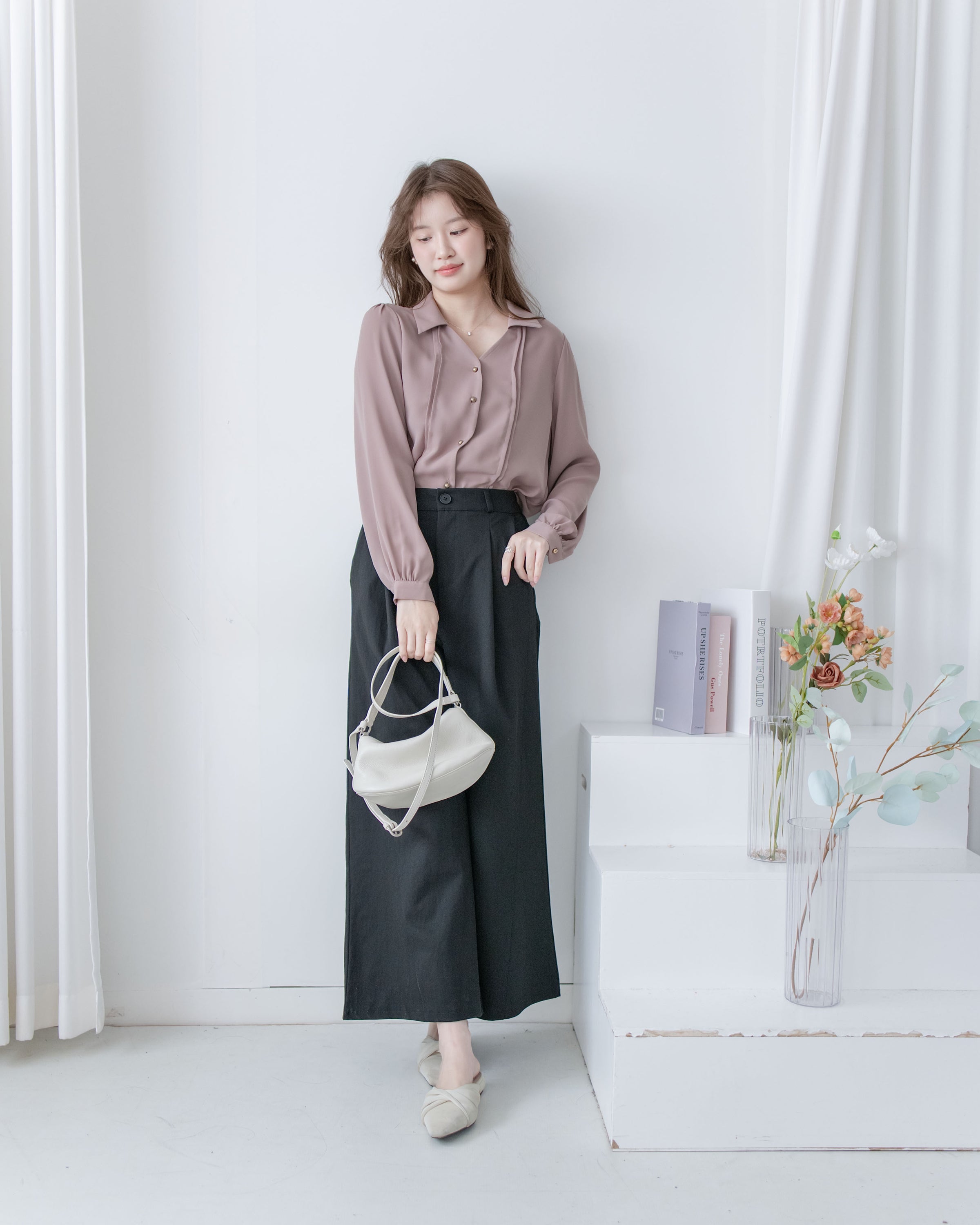 Button Collar Blouse 立體細褶V領金扣襯衫/ BU9127 (Pre-order steelblue milktea 3月3截單)