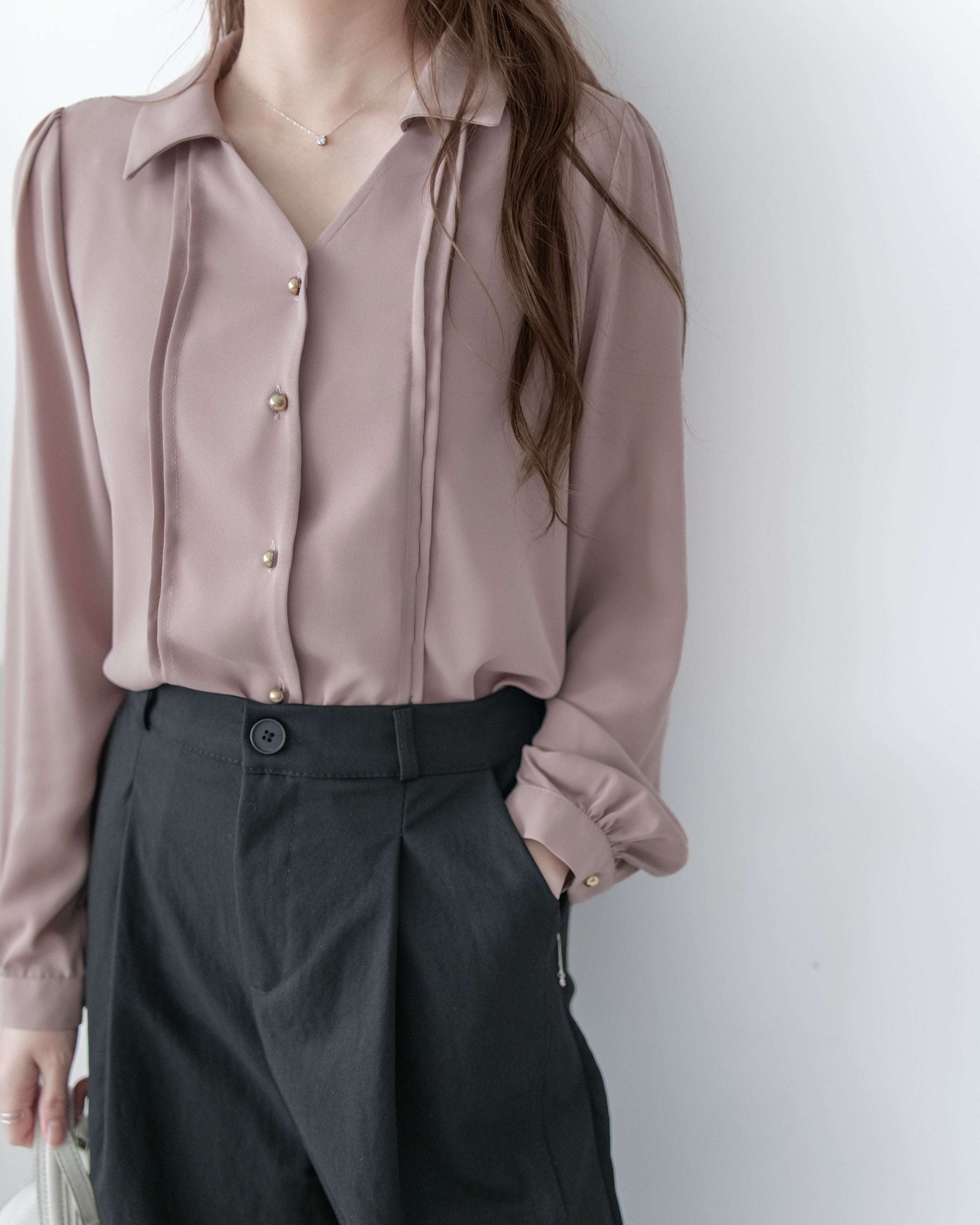 Button Collar Blouse 立體細褶V領金扣襯衫/ BU9127 (Pre-order steelblue milktea 3月3截單)