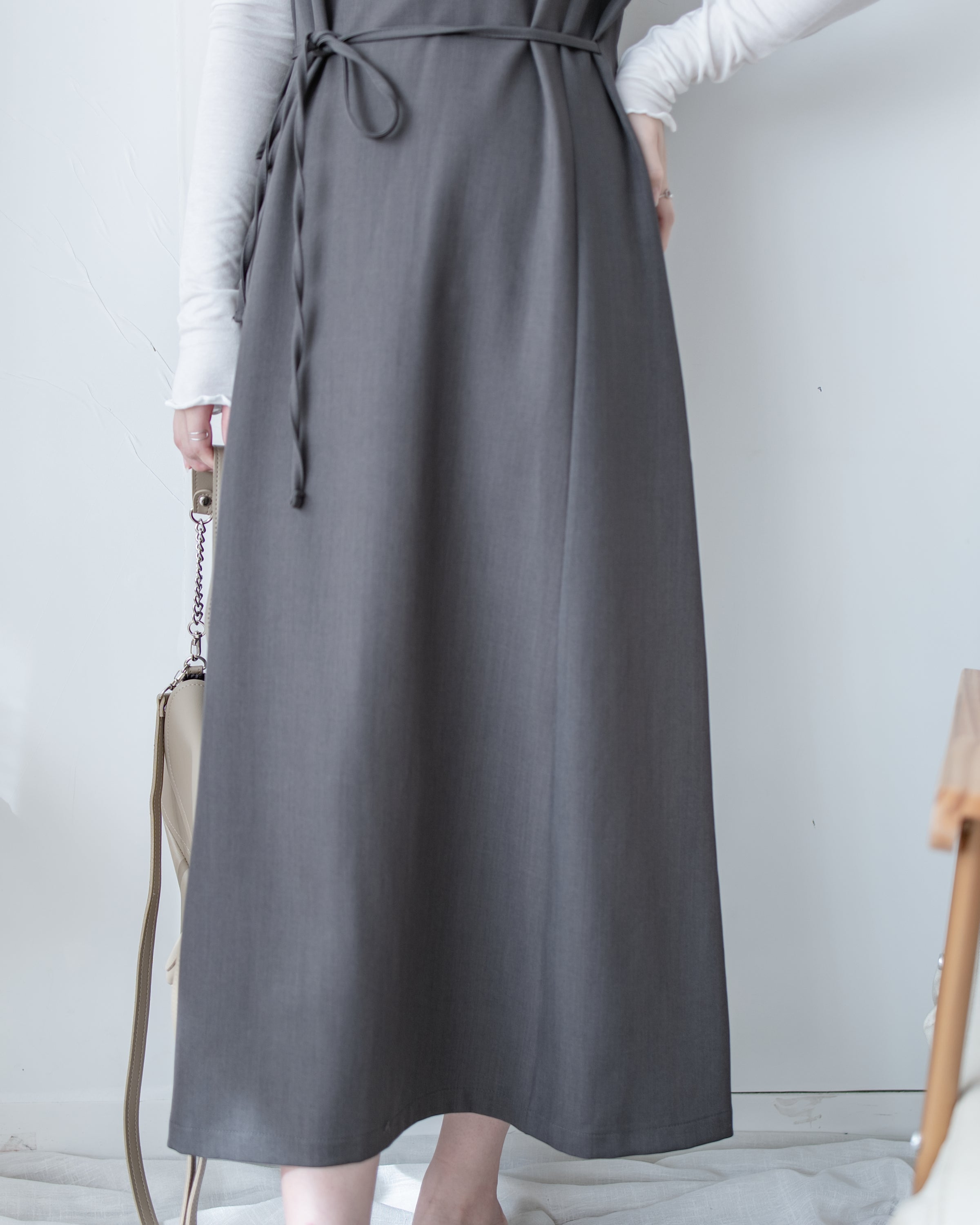 Geometric Vest Dress 幾何剪裁質感面料修飾線條吊帶長裙/ DS1081