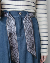 Scarf Denim Skirt 法式絲巾腰帶顯瘦車線牛仔裙/ SK8933
