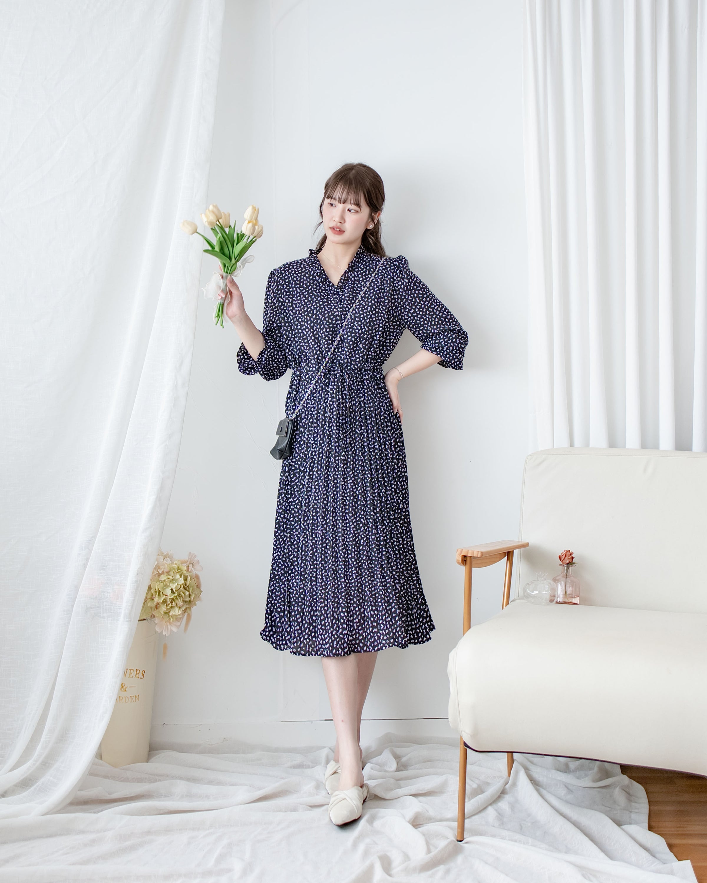 Watercolour Heart Pleated Dress 氣質水彩疊層心形V領百褶連身裙/ DS1085