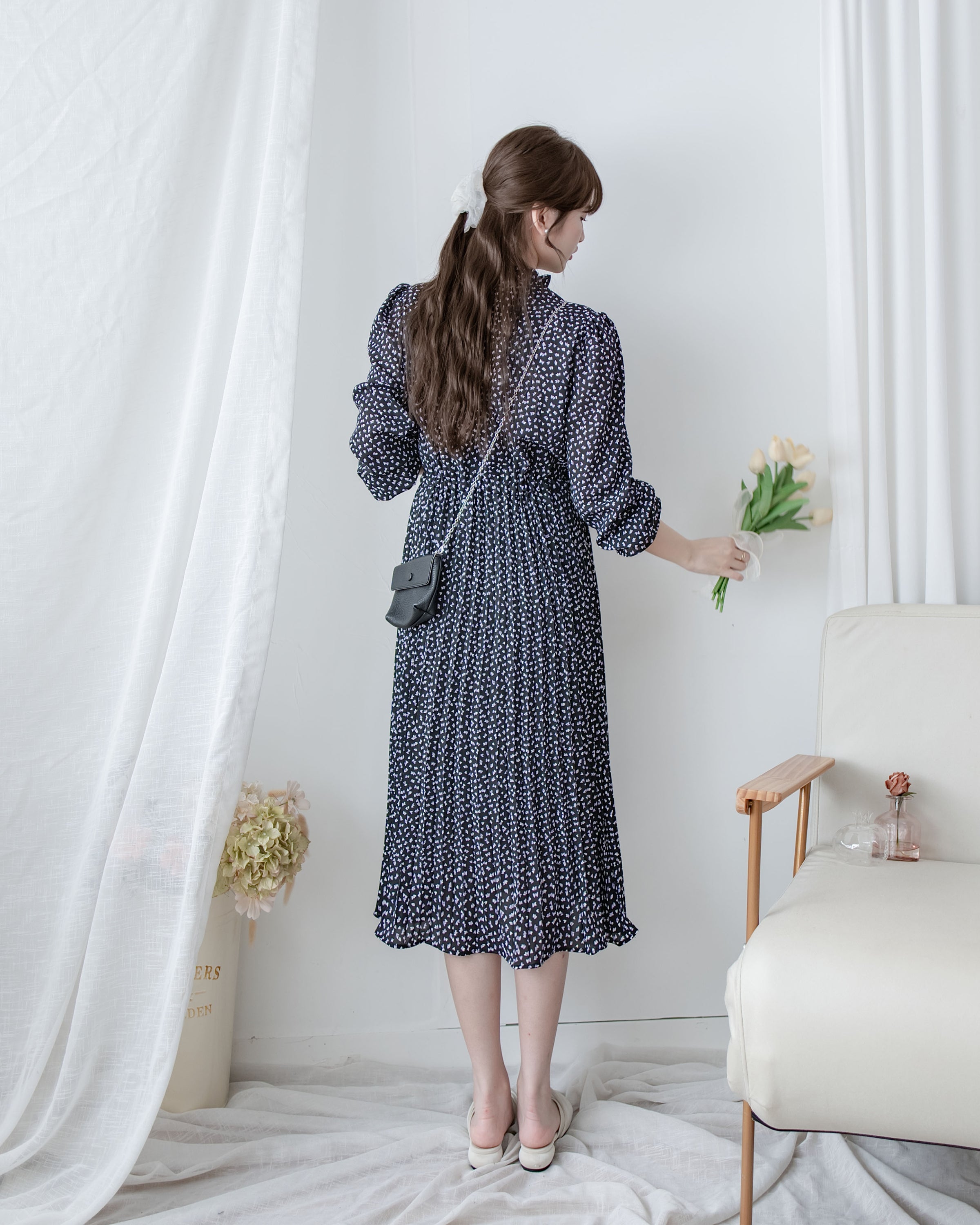 Watercolour Heart Pleated Dress 氣質水彩疊層心形V領百褶連身裙/ DS1085