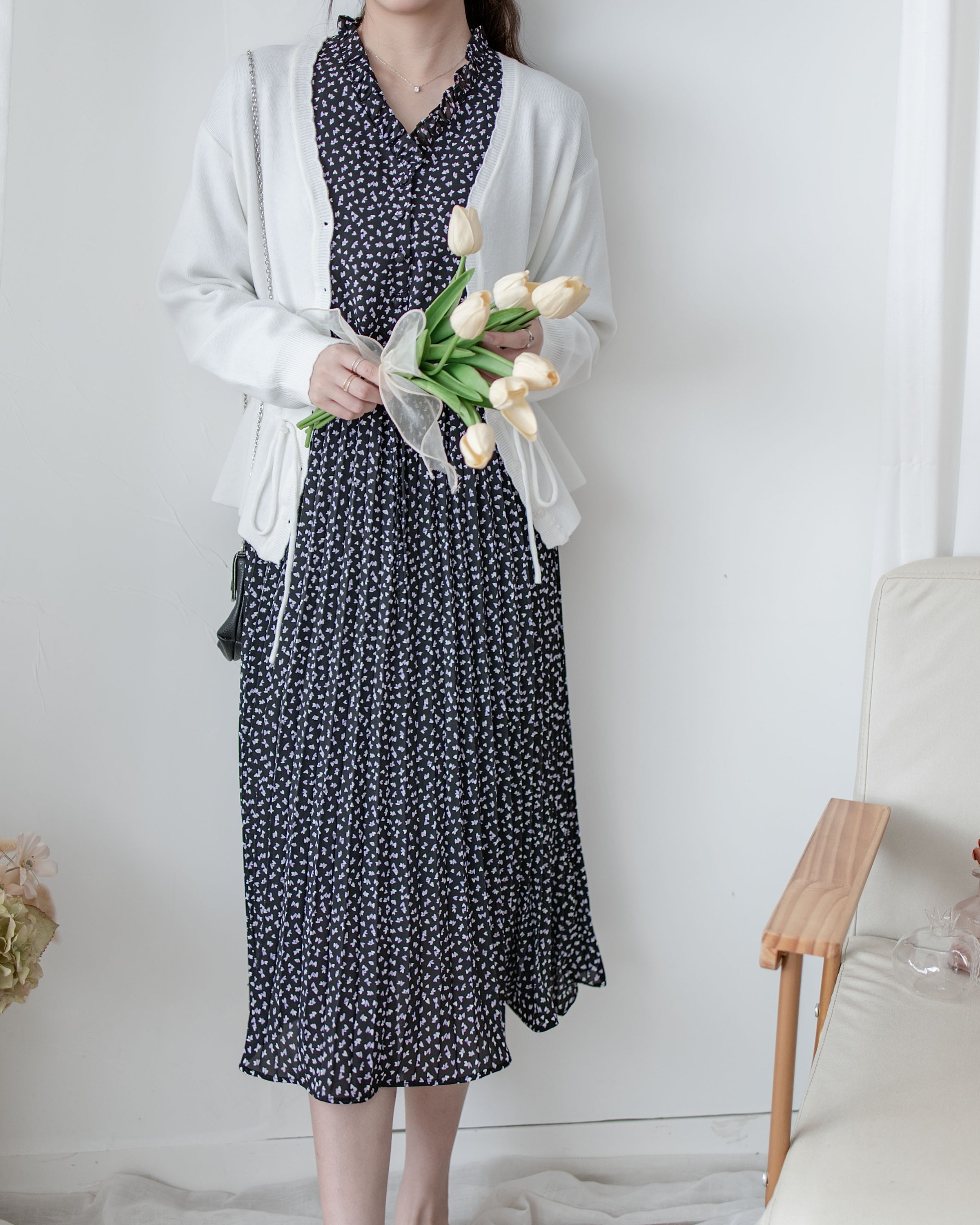 Floral Edge Cardigan 花邊修身彈力輕修腰針織上衣外套/ TP9209