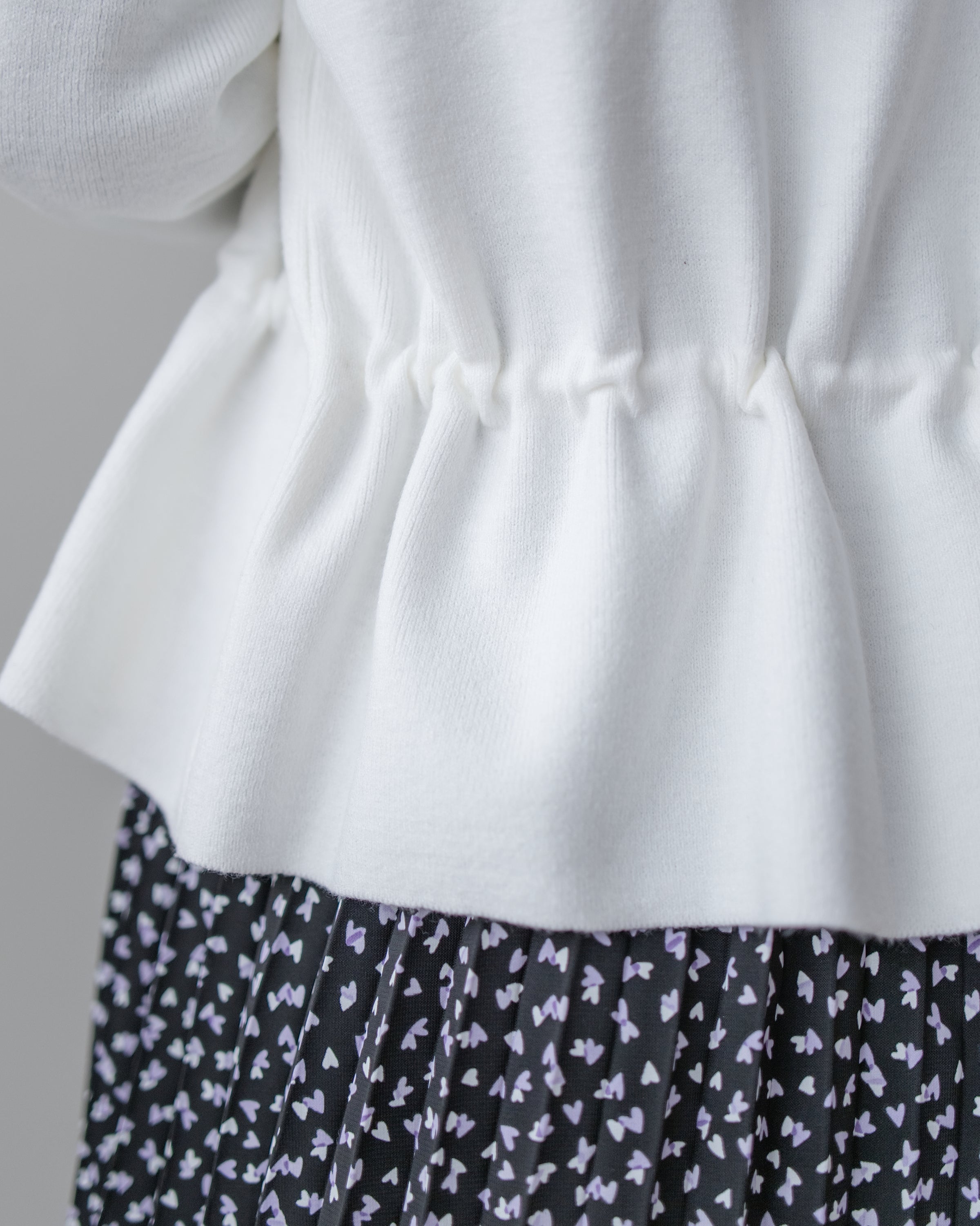 Floral Edge Cardigan 花邊修身彈力輕修腰針織上衣外套/ TP9209