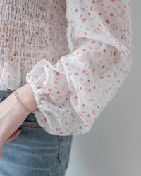 Flora Chiffon Blouse 方領細緻舒適彈力皺褶花布雪紡上衣/ BU9134