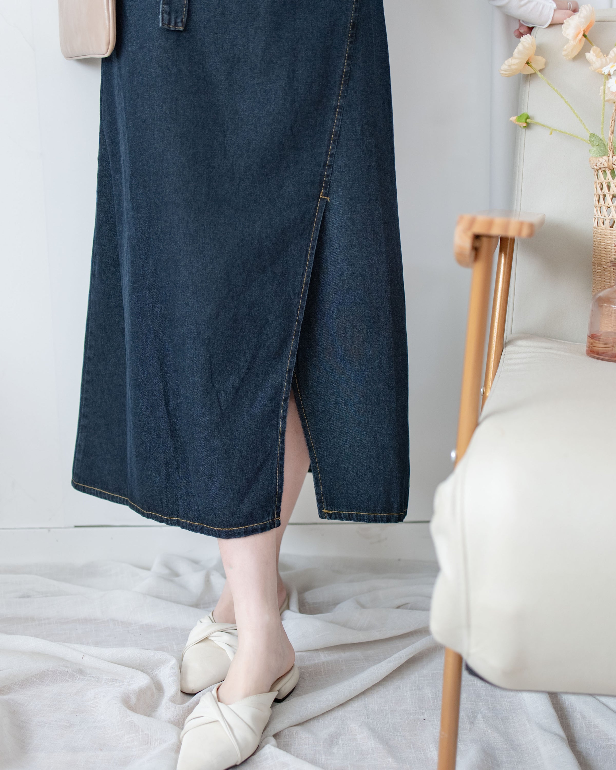 Denim Vest Dress 深藍隨性側開衩質感牛仔吊帶裙/ DS1084