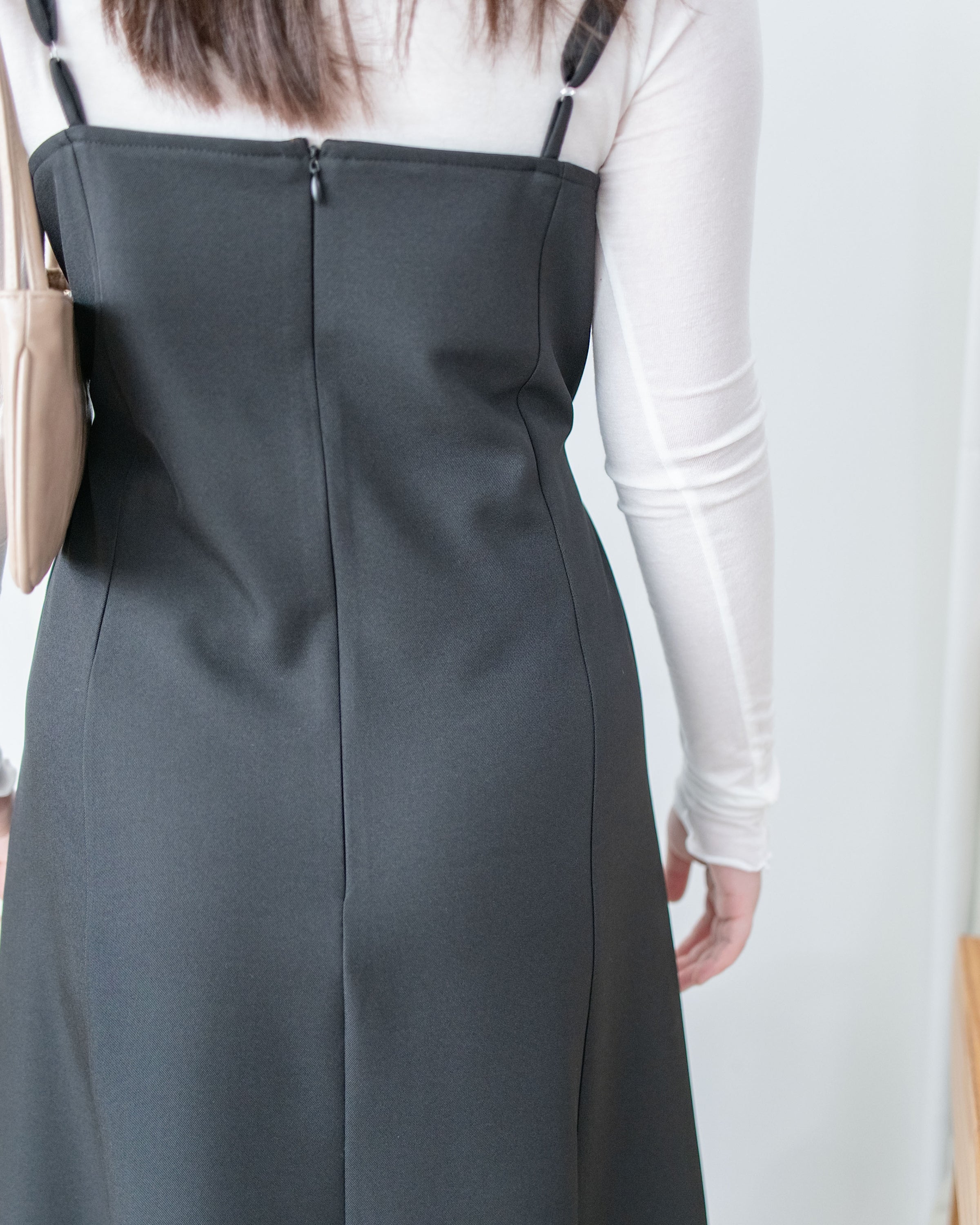 Geometric Vest Dress 幾何剪裁質感面料修飾線條吊帶長裙/ DS1081