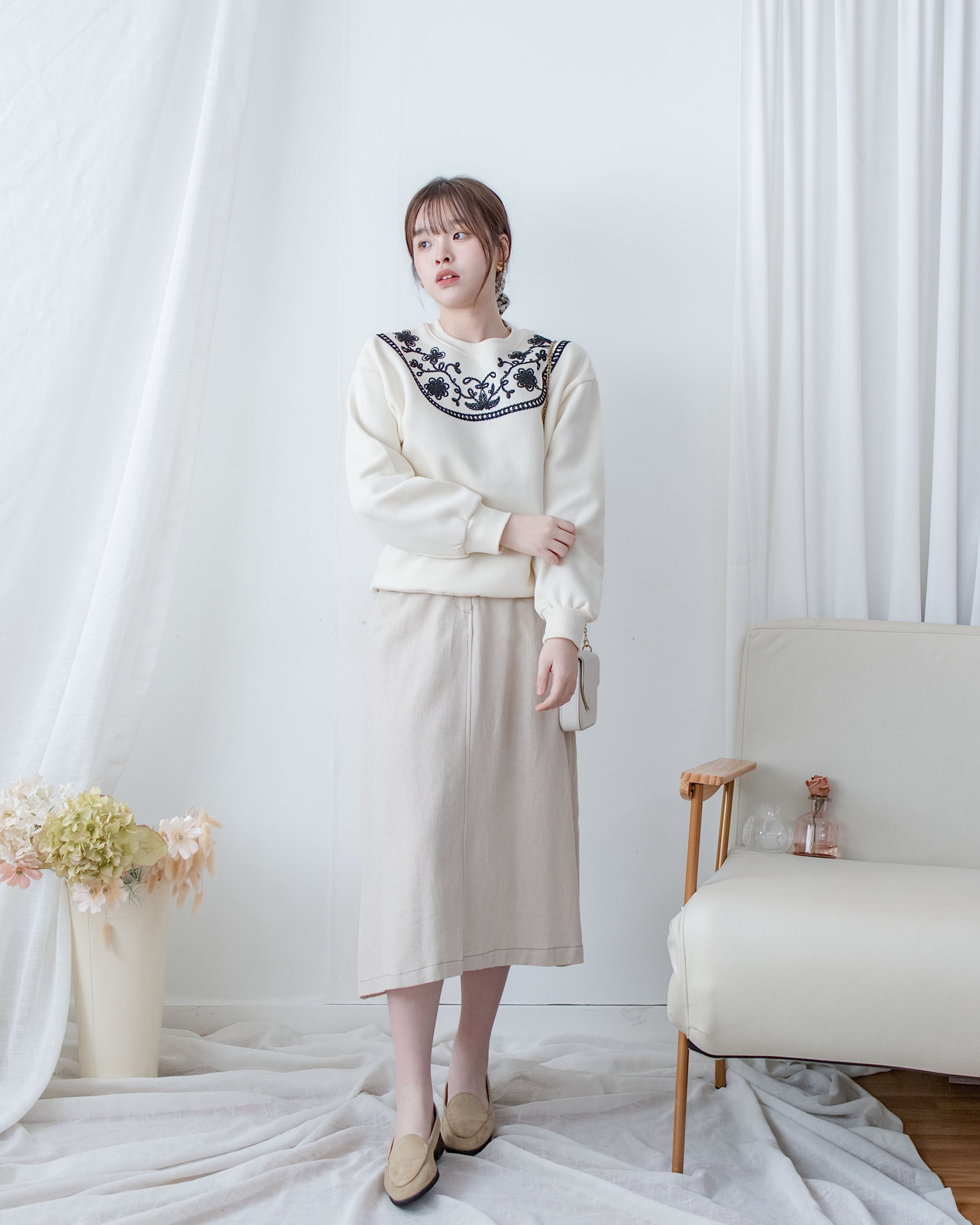 Ethic Embroidered  Pullover 輕復古民族刺繡彈性衛衣/ TP9210