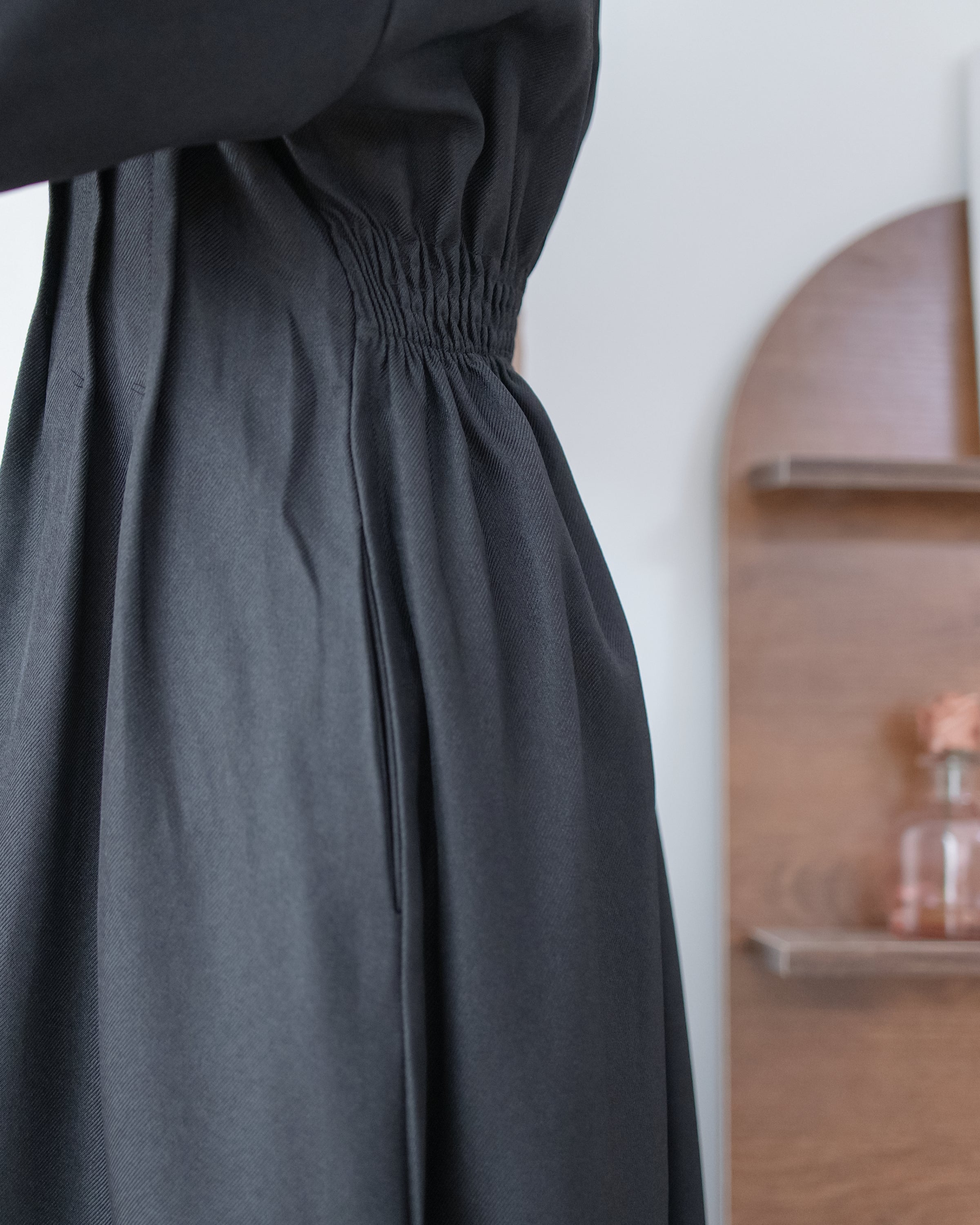 Collar Pleated Dress 翻領口前車褶顯瘦修腰口袋連身裙/ DS1092