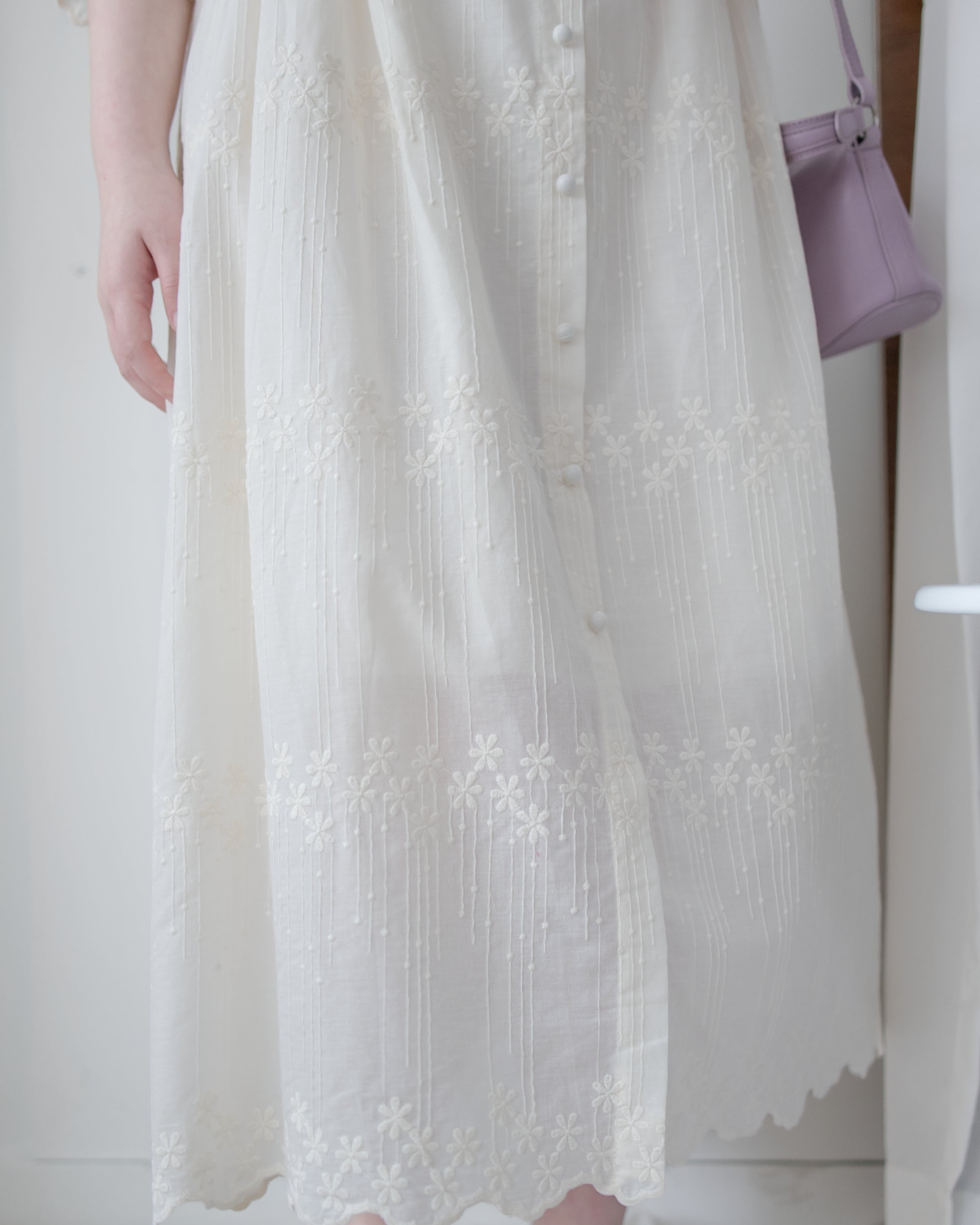 【現貨限量回歸 】Starry Embroidery Dress 流星刺繡花邊後橡筋修腰連身裙/ DS1094